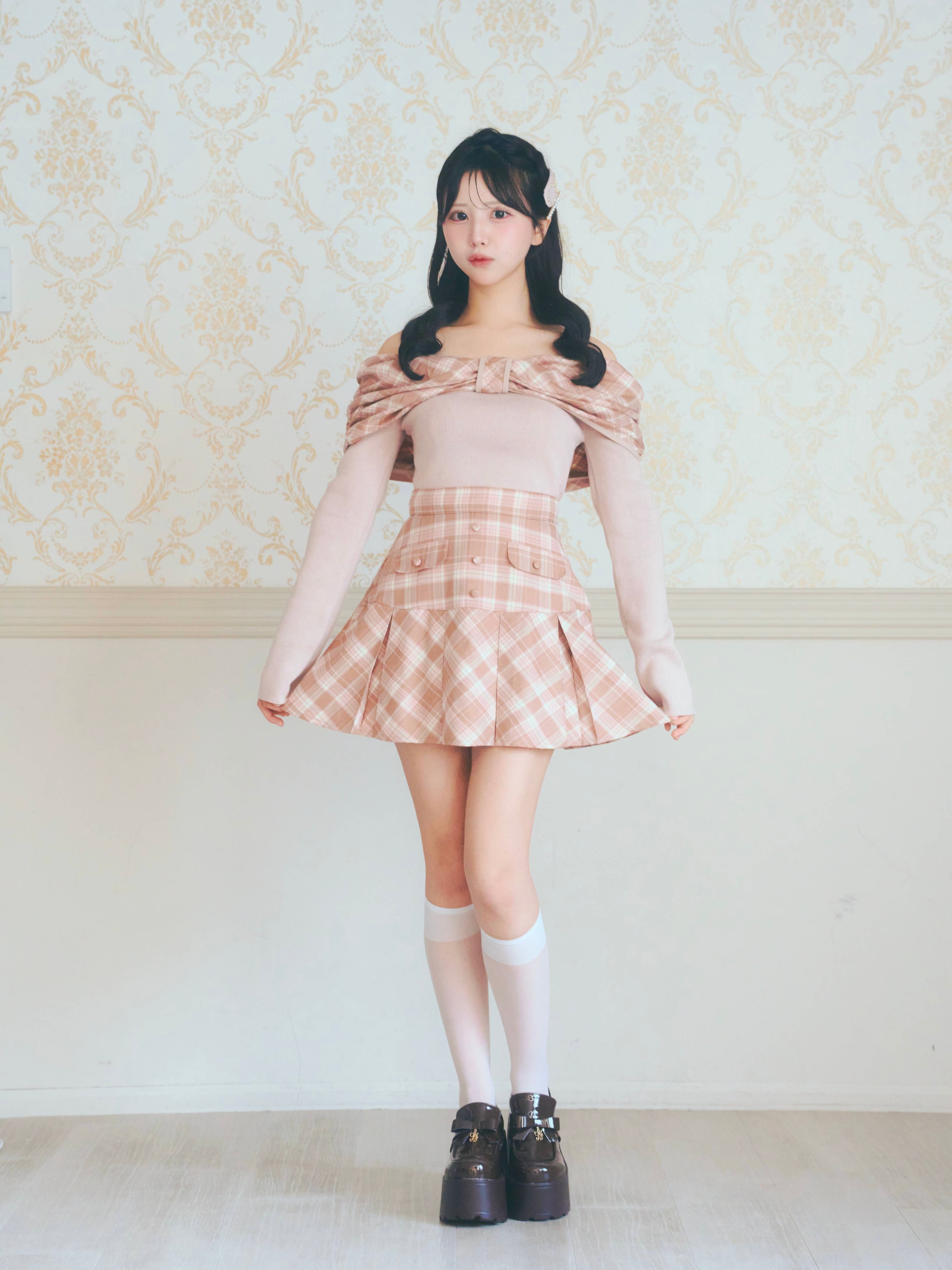 《LAFARY》オフショルチェックニットトップス