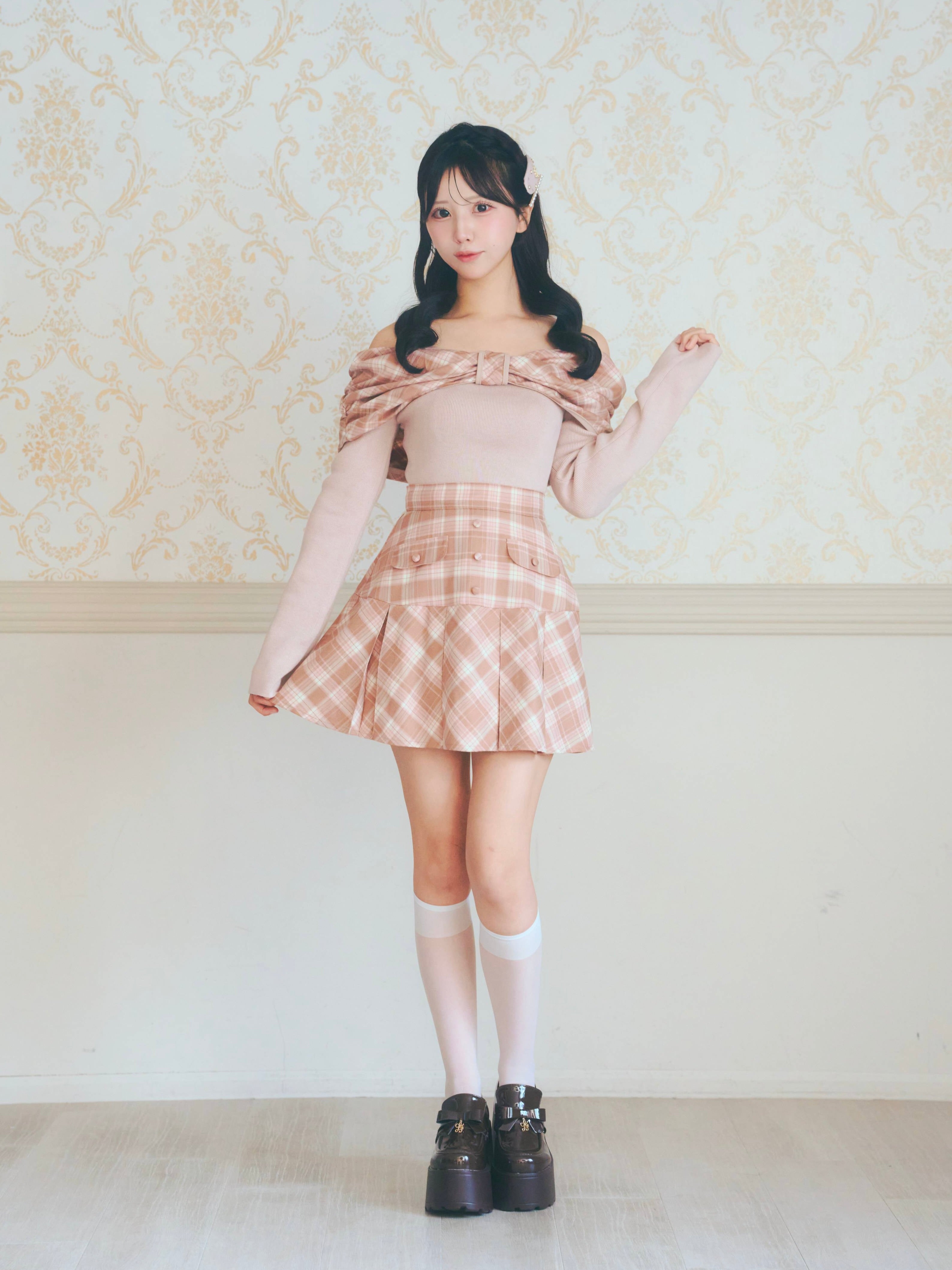 《LAFARY》オフショルチェックニットトップス