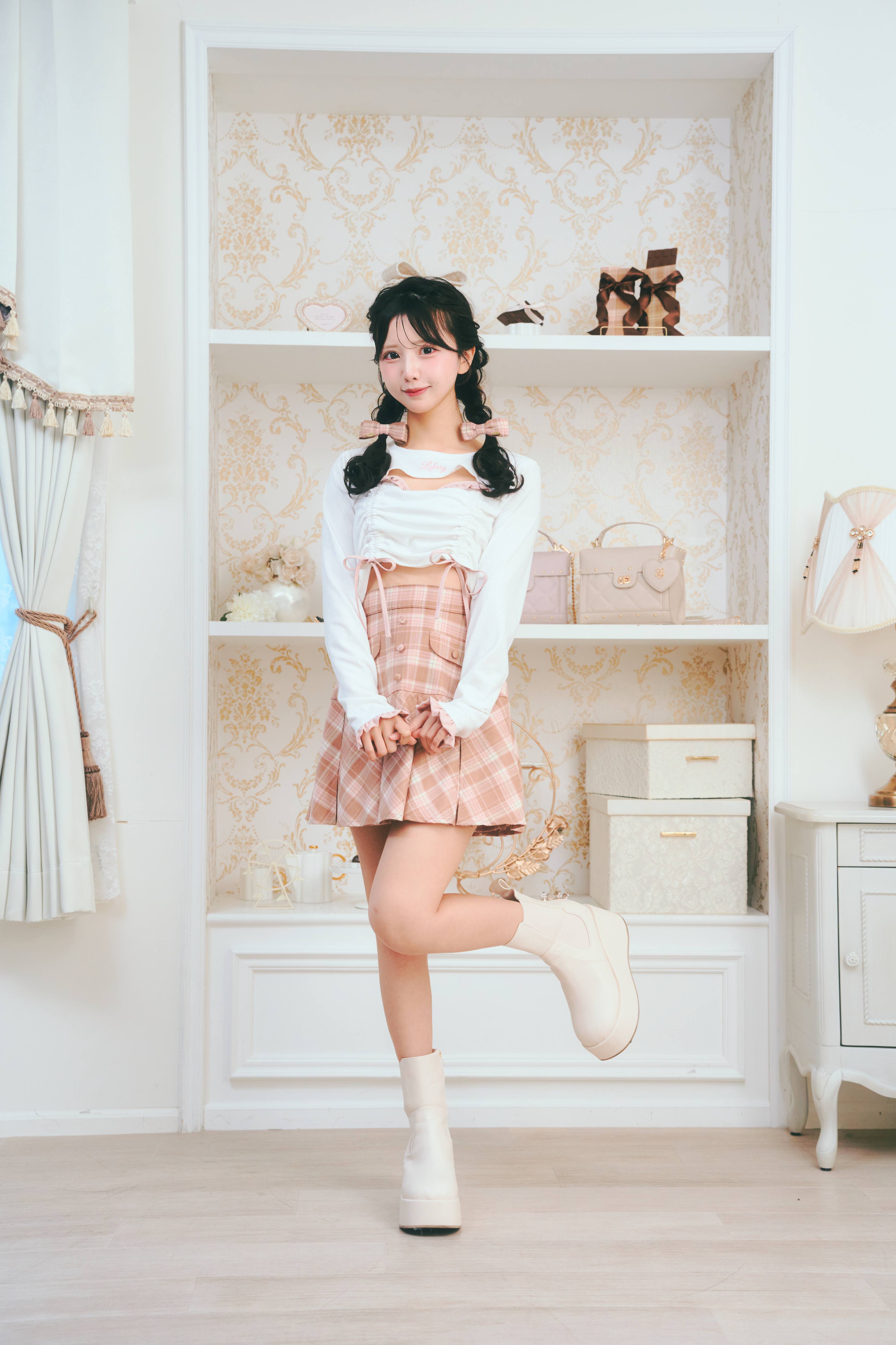 《LAFARY》ドロストリボントップス