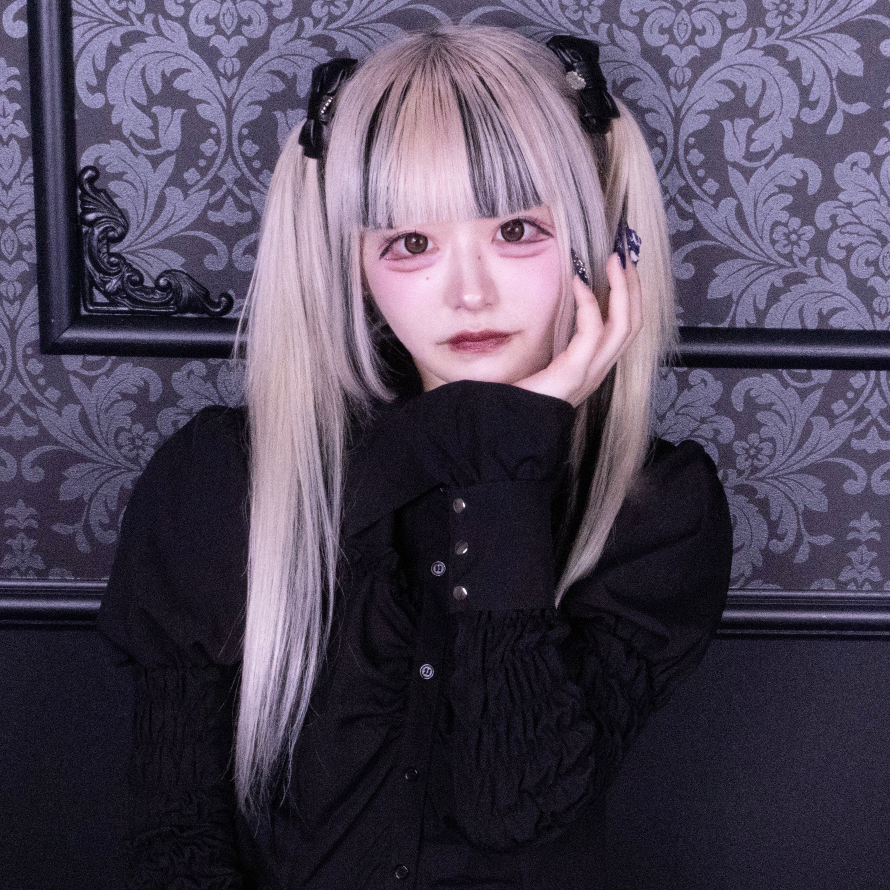 《mine》レザーリボン