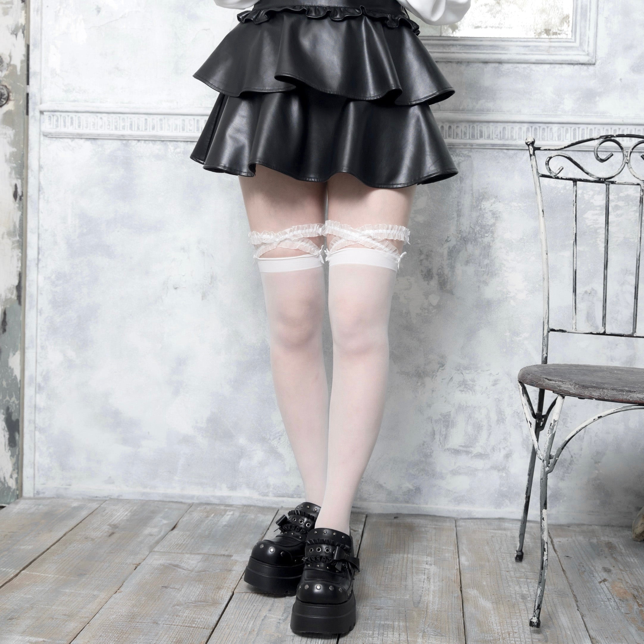 《mine》フリルクロスニーハイソックス