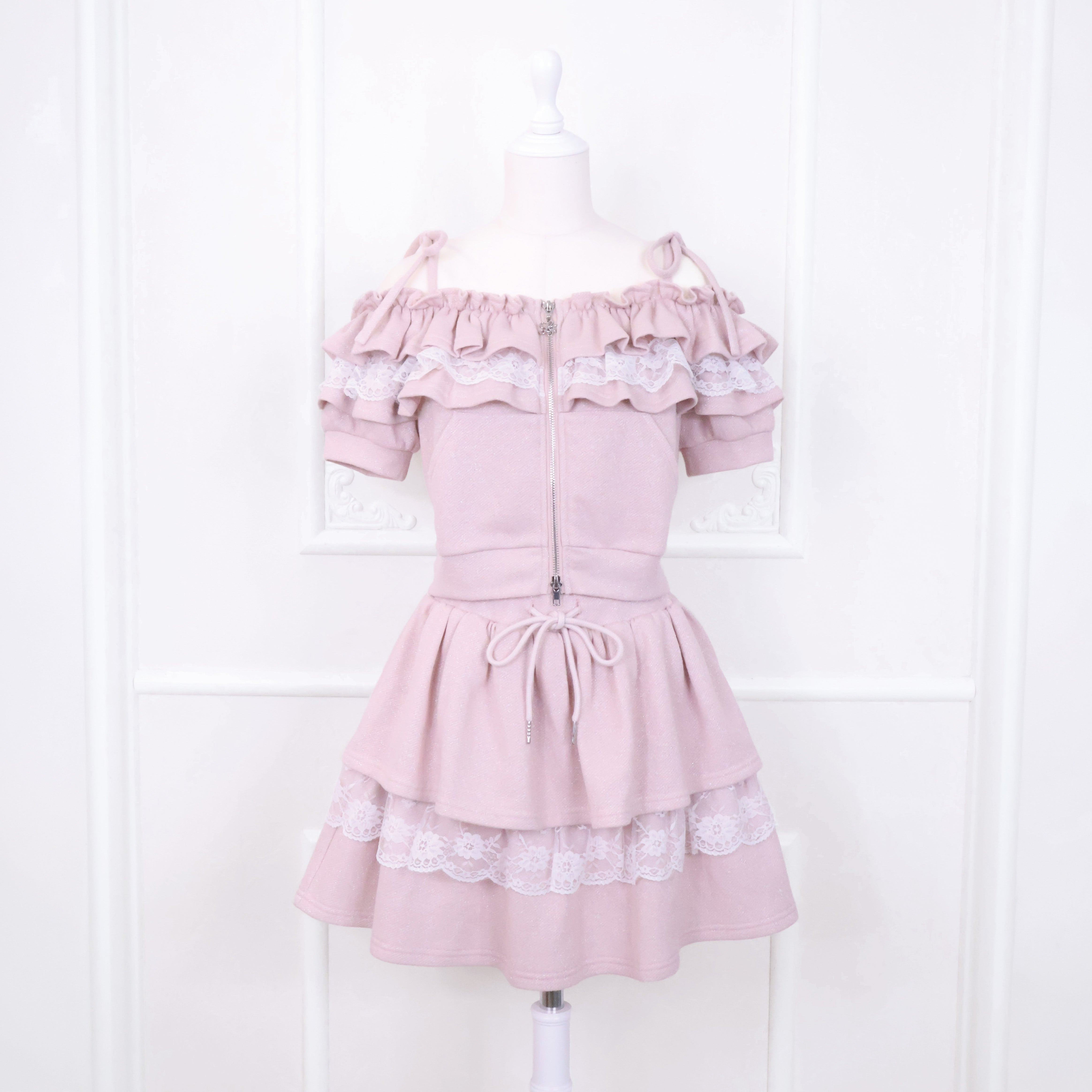 《LAFARY closet》オフショルスウェットセットアップ