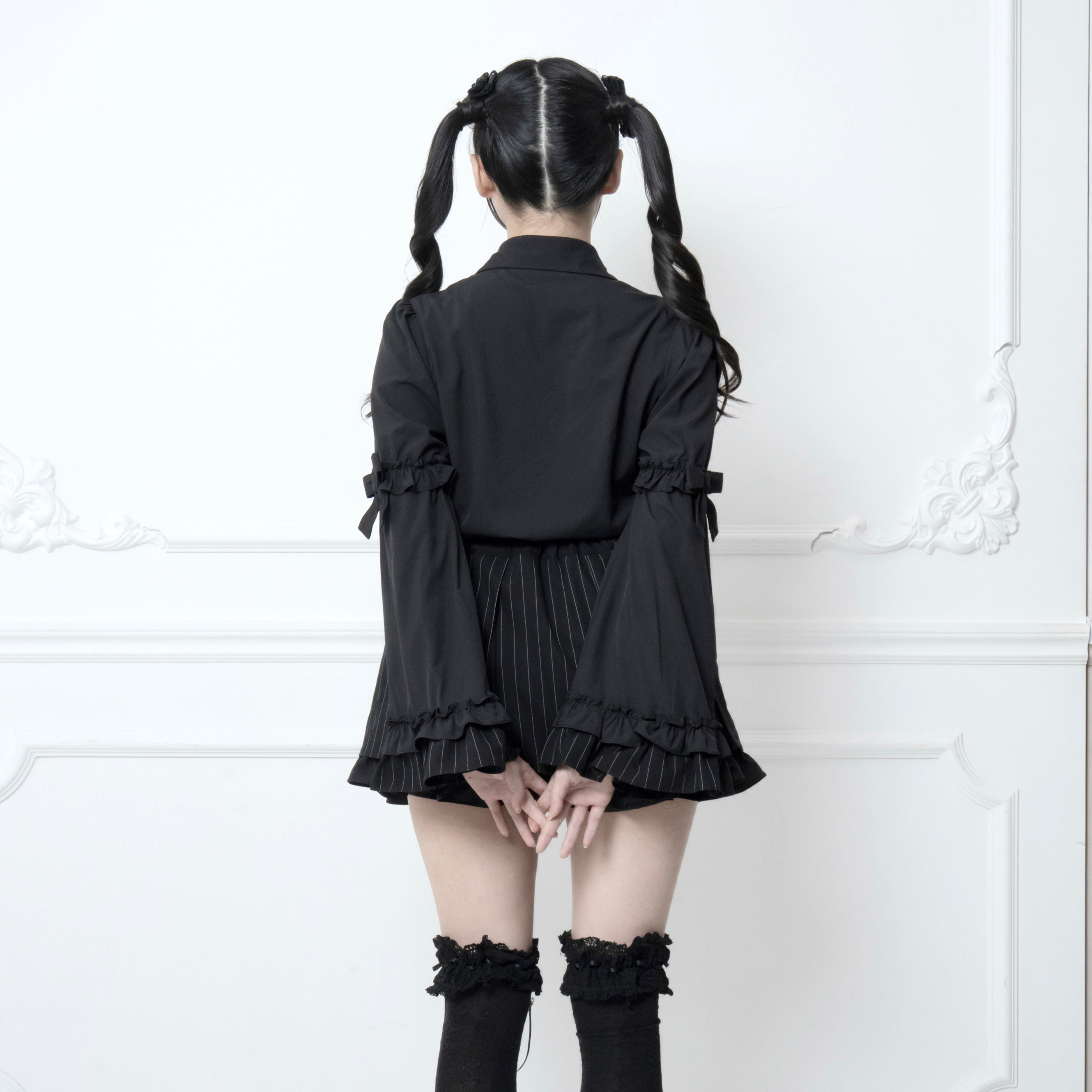 《mine》クロス刺繍ベルトプリーツスカート