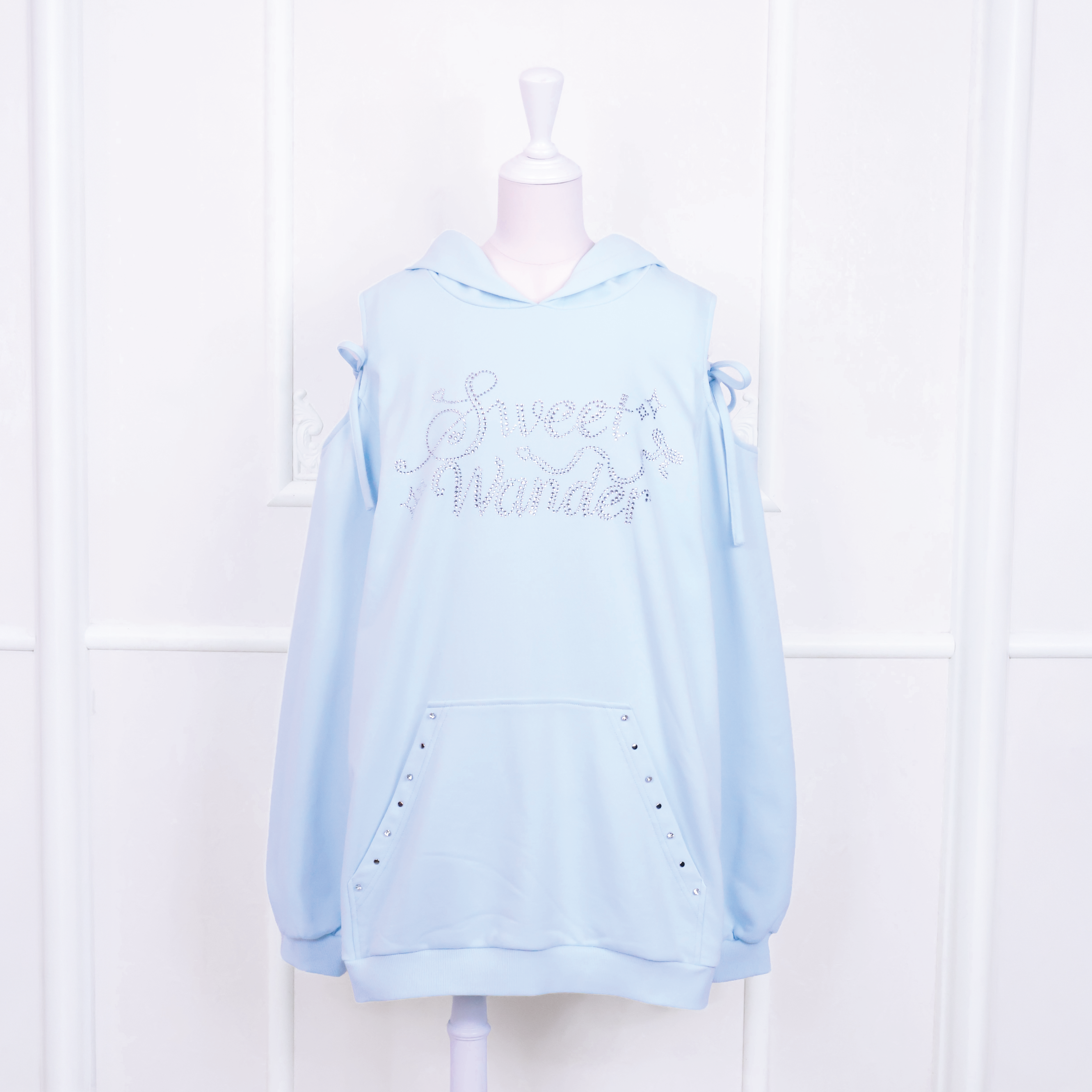 《LAFARY closet》ラインストーンロゴパーカー