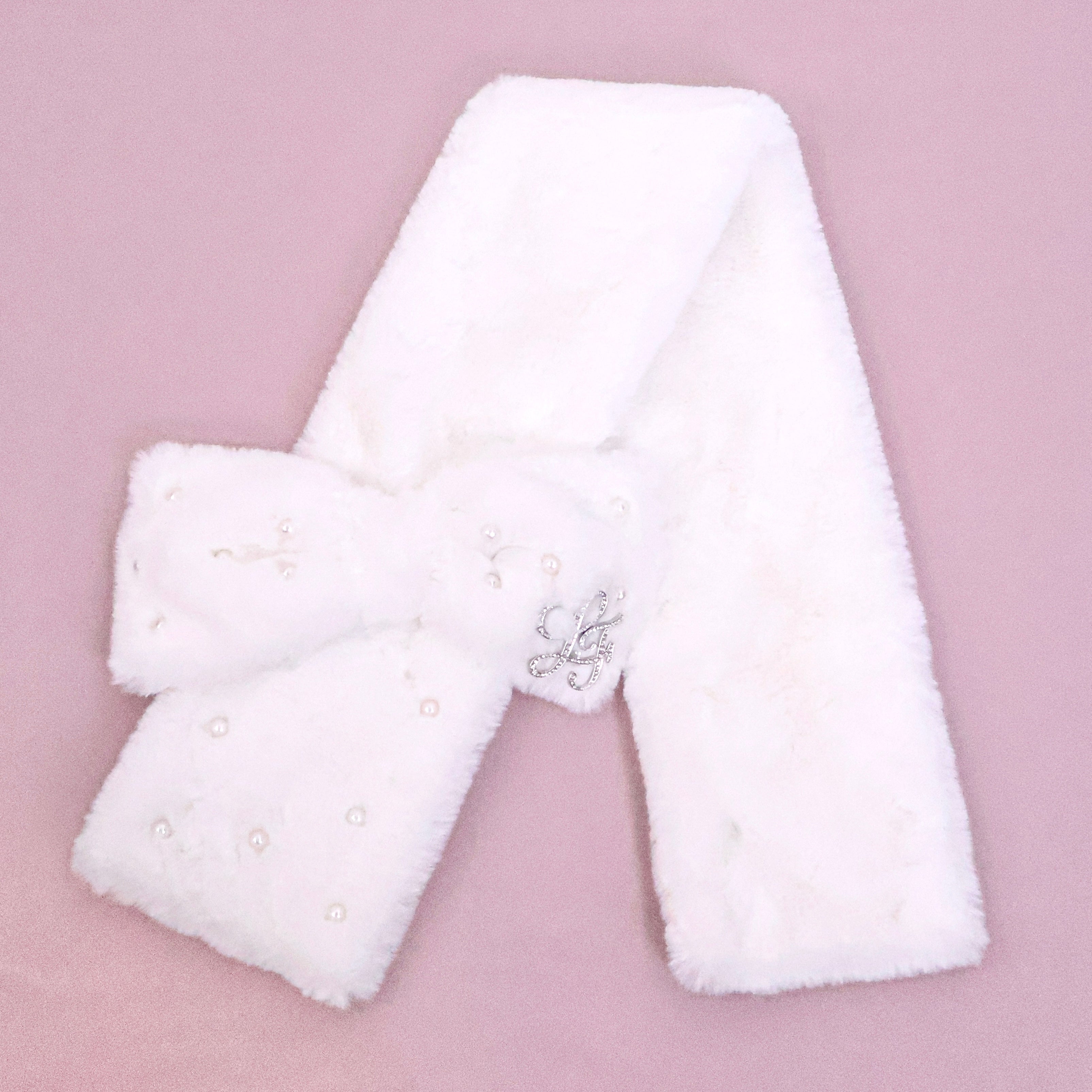 《LAFARY》ブローチ付きファーマフラー