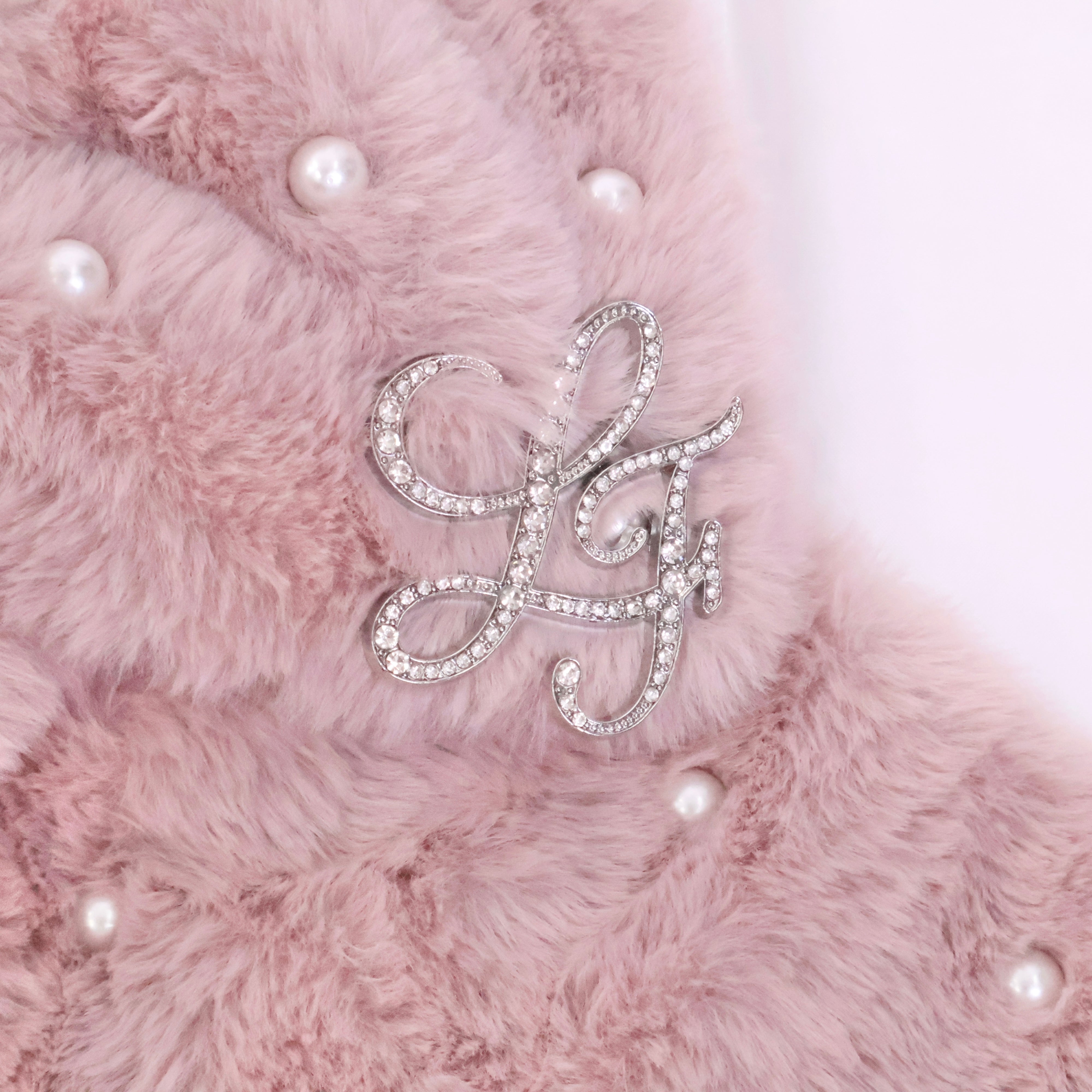 《LAFARY》ブローチ付きファーマフラー