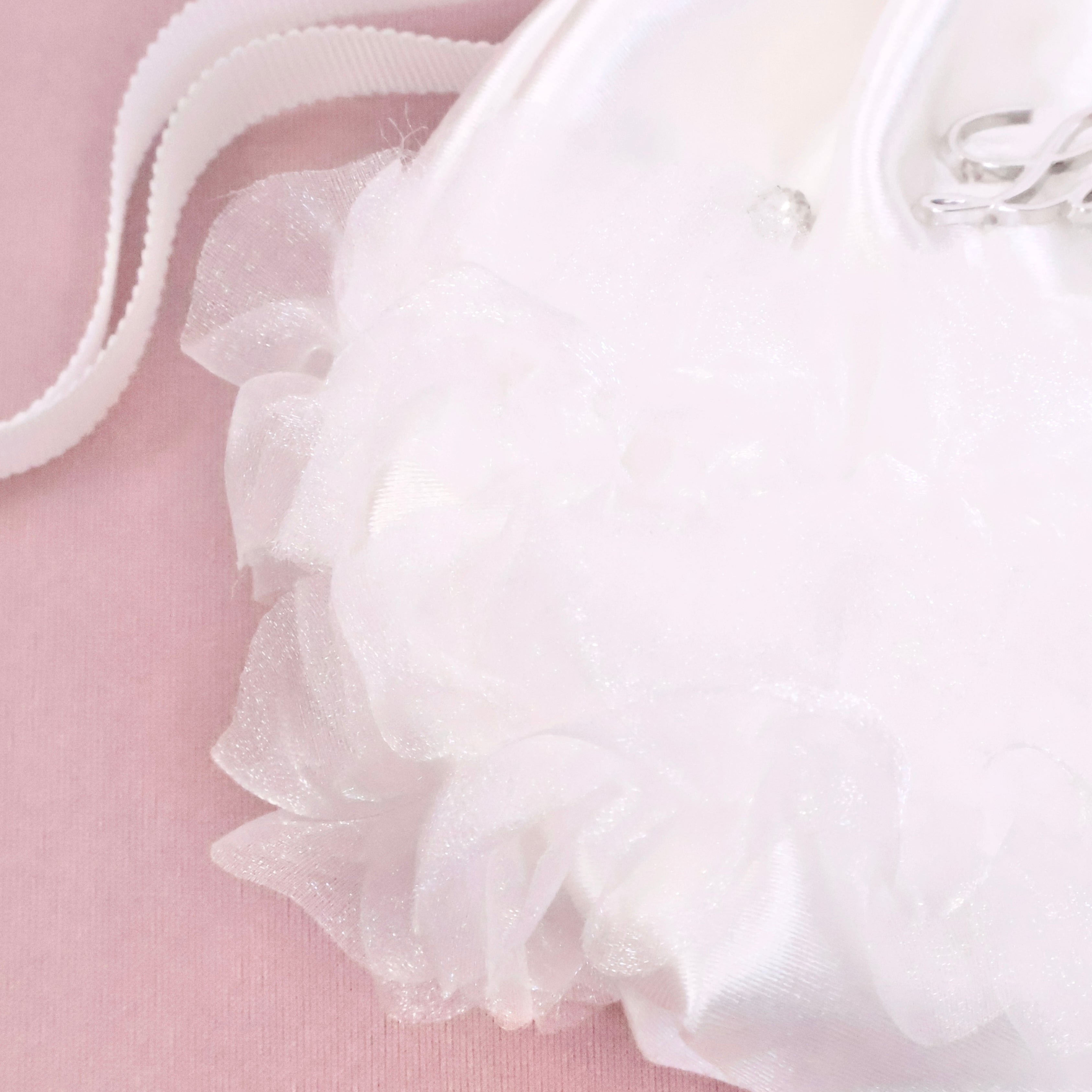 《LAFARY》サテンリボン巾着ポーチ