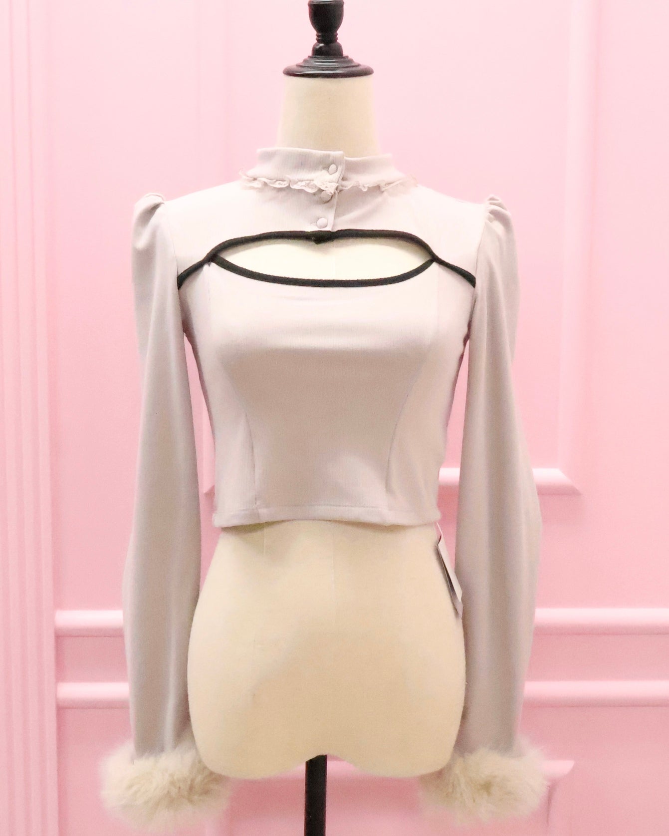 《LAFARY》デコルテ開きハイネックトップス