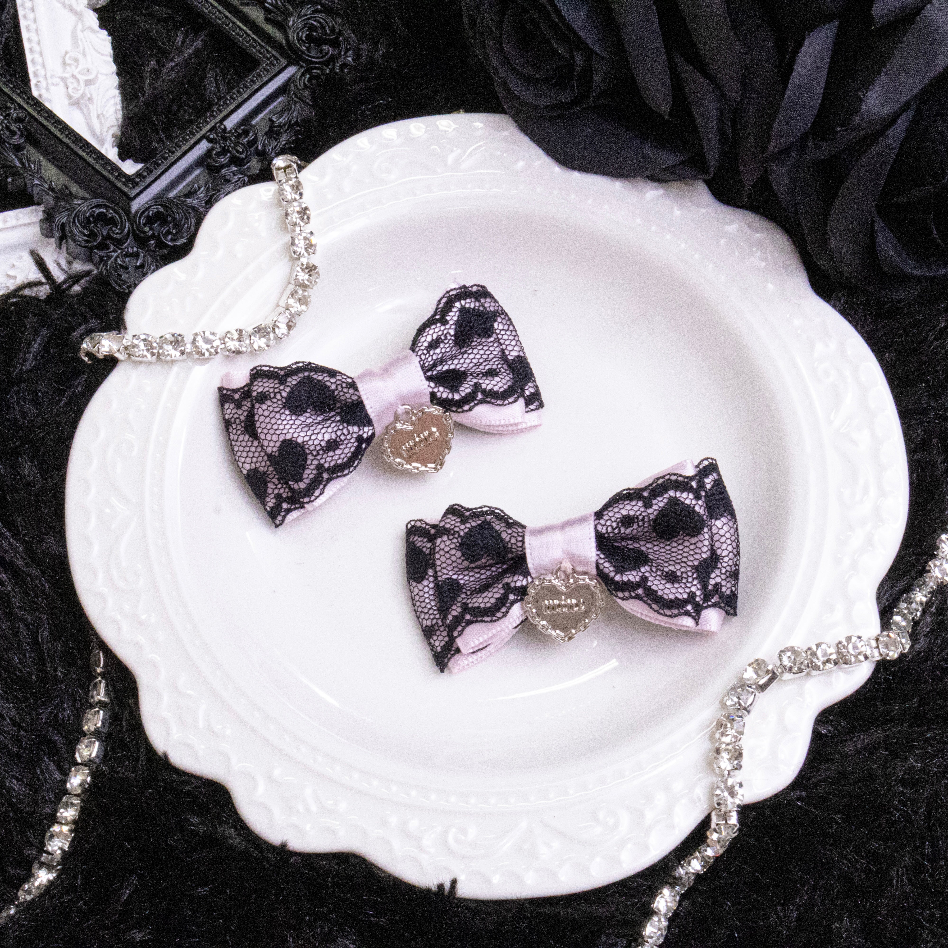 《mine》ハートレースリボン