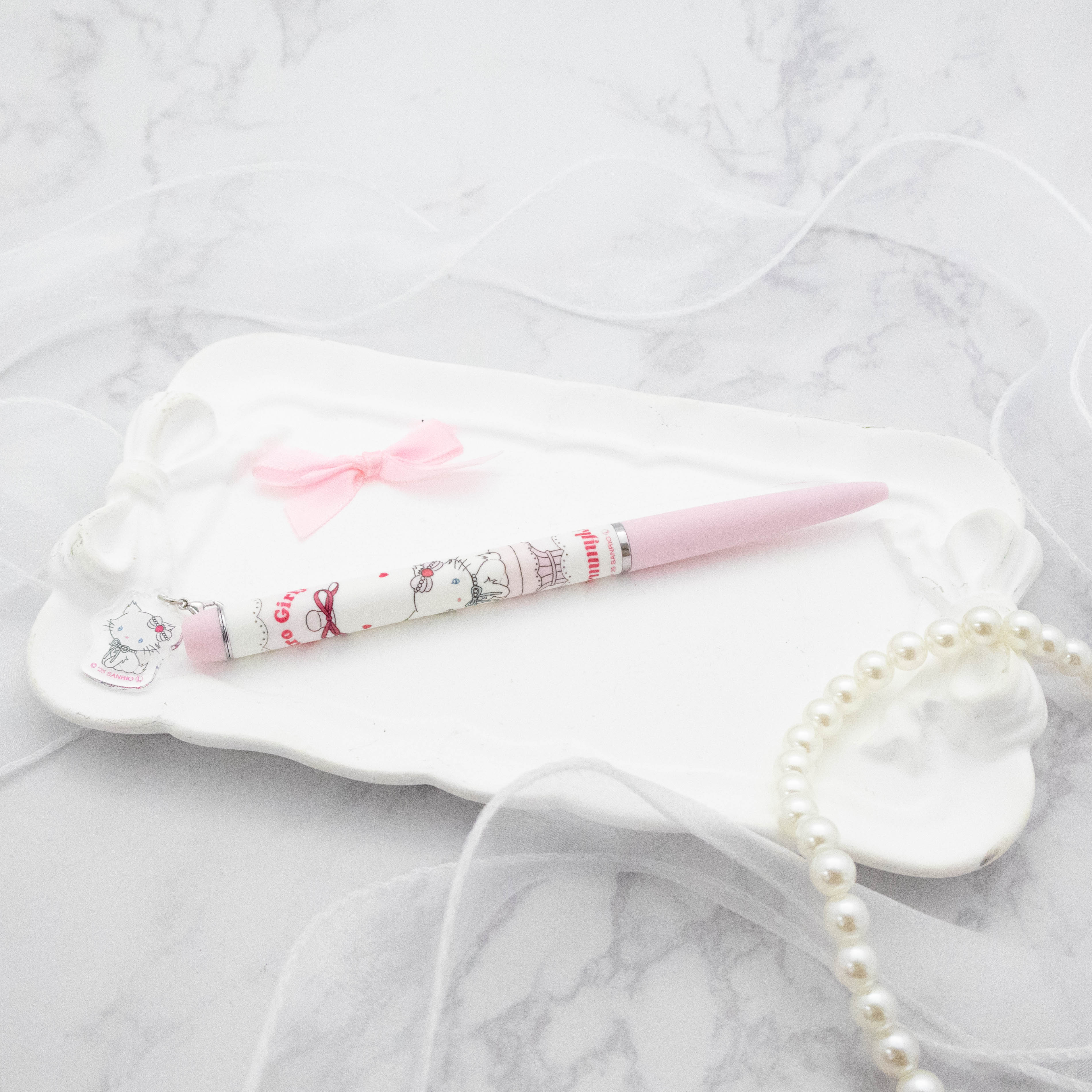 《LAFARYオリジナル》レトロガーリー チャームつきボールペン チャーミーキティ