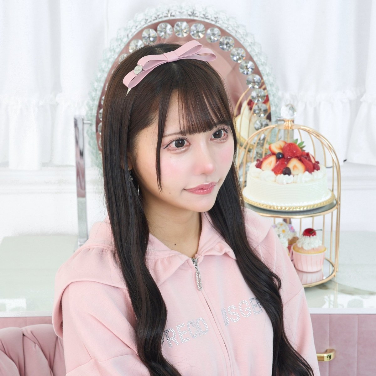 《LAFARYオリジナル》レザーリボンカチューシャ - LAFARY ONLINE