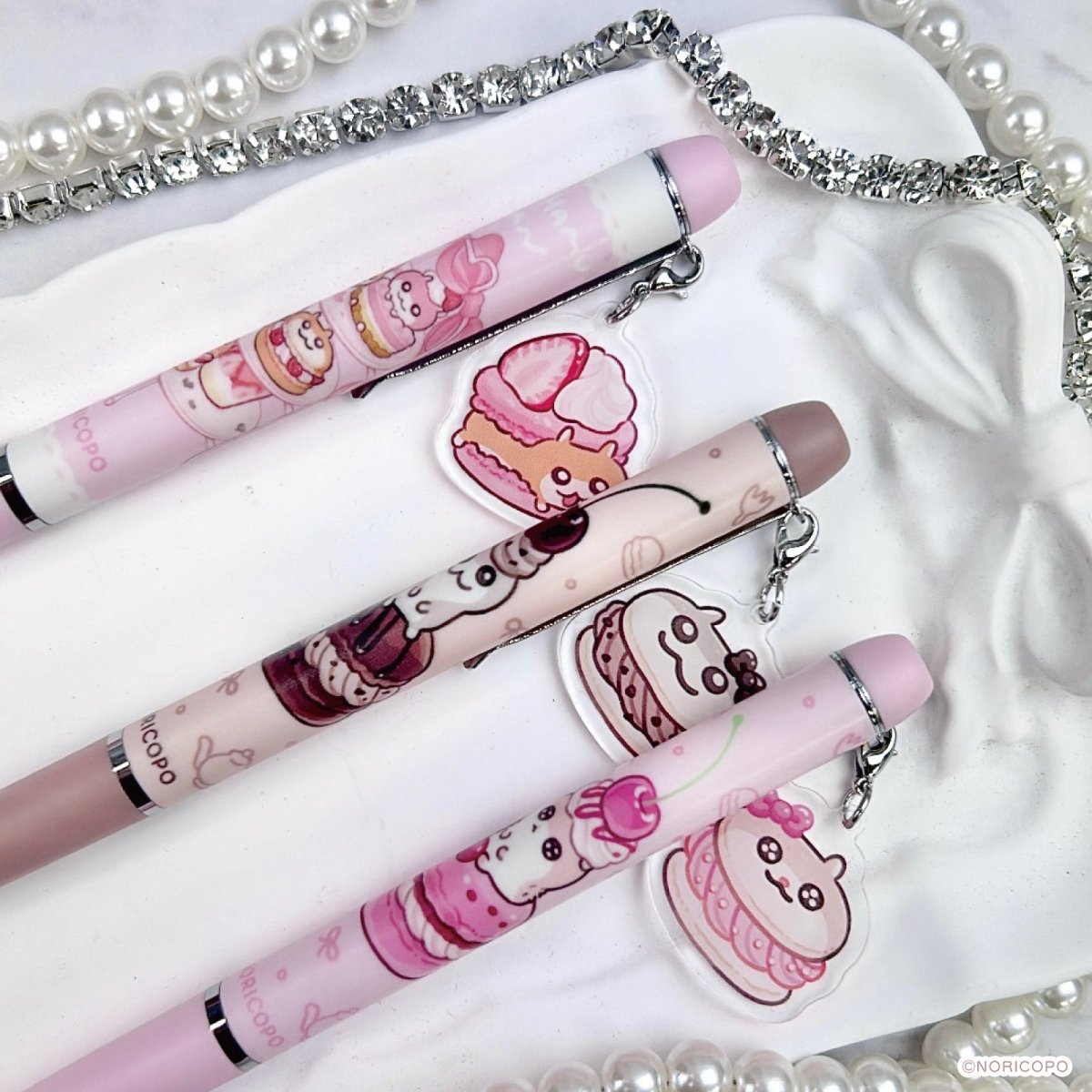 《クソハムちゃん×LAFARY》スイ~ツでちゅ!チャームつきボールペン - LAFARY ONLINE