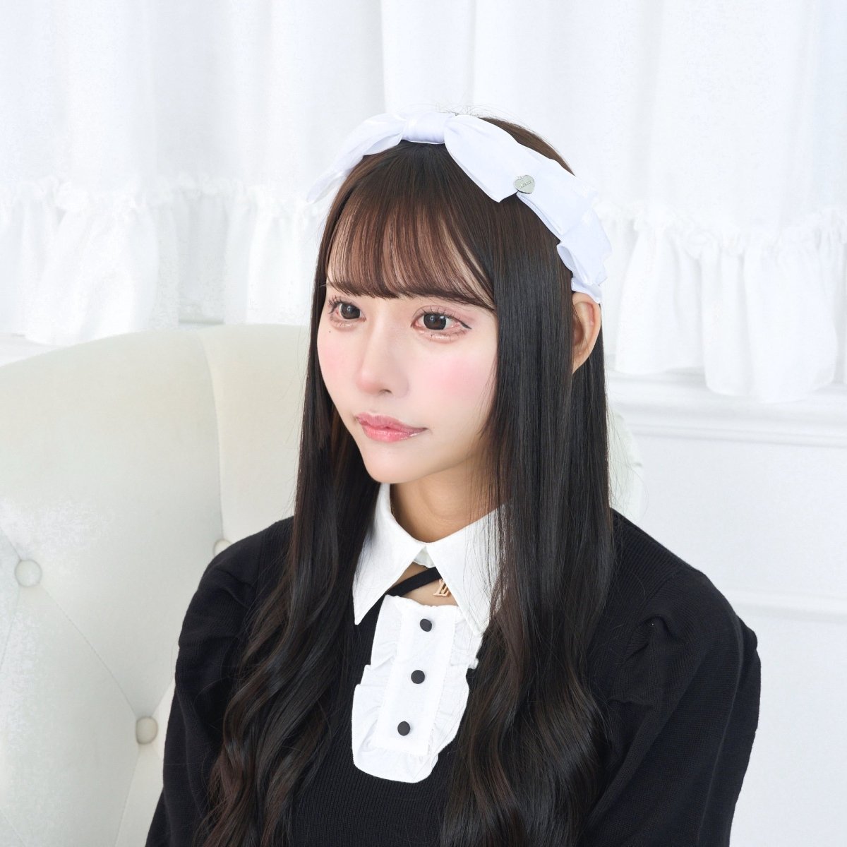 《LAFARYオリジナル》サテンオーガンジーリボンカチューシャ - LAFARY ONLINE