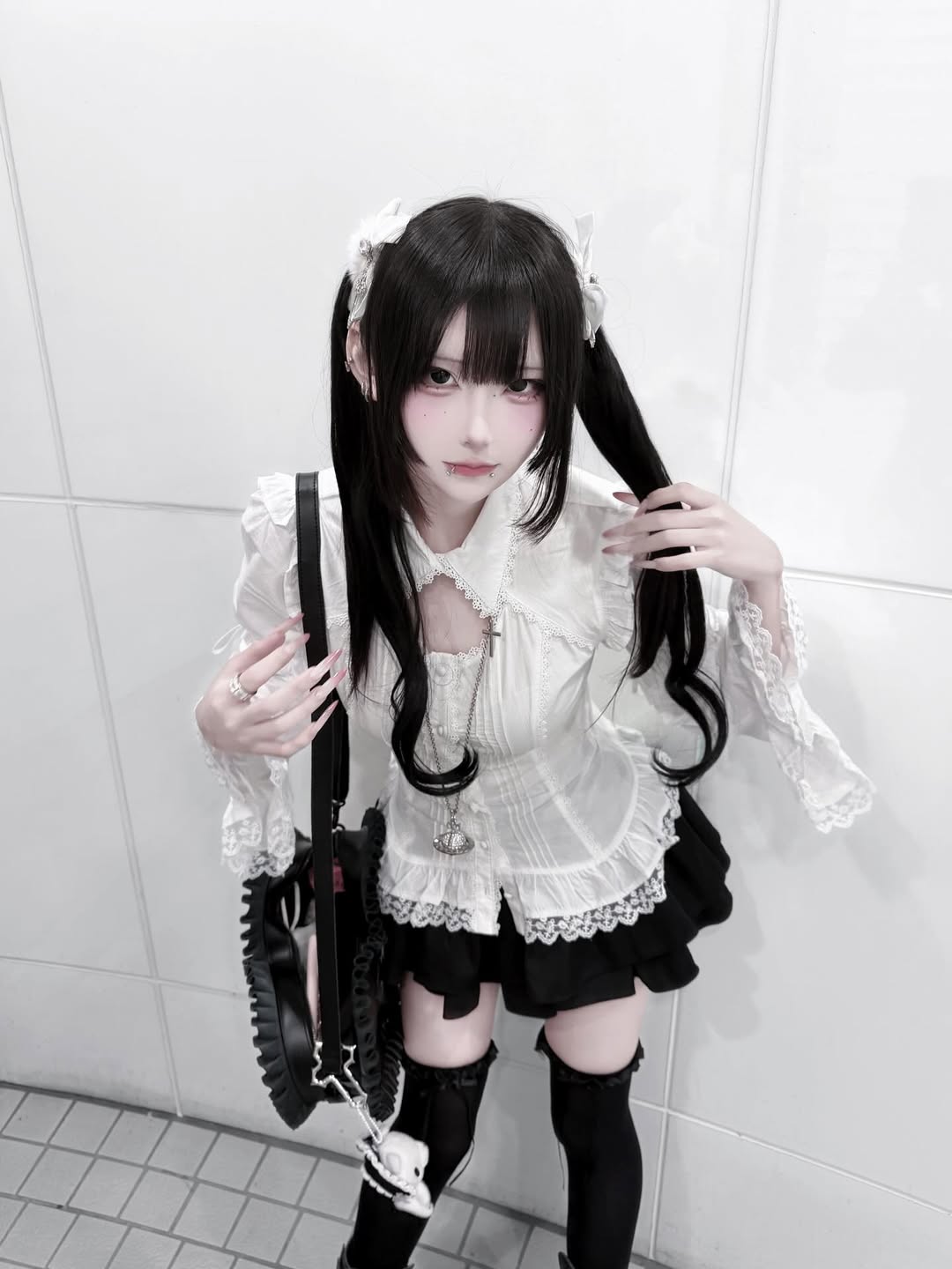 《mine》クロスベルスリーブブラウス