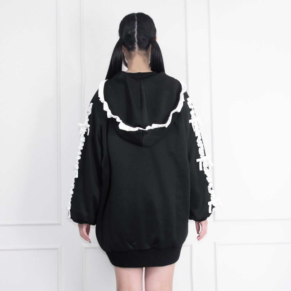 【Melsick】フリルラインリボンパーカー - Black - LAFARY ONLINE