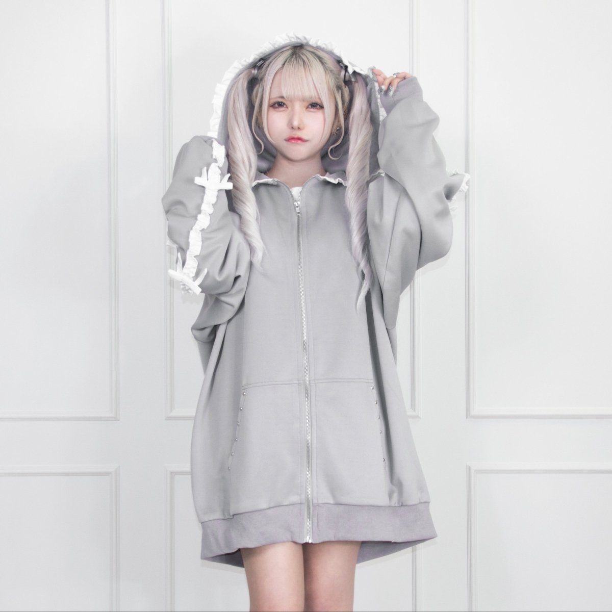 【Melsick】フリルラインリボンパーカー - Gray - LAFARY ONLINE
