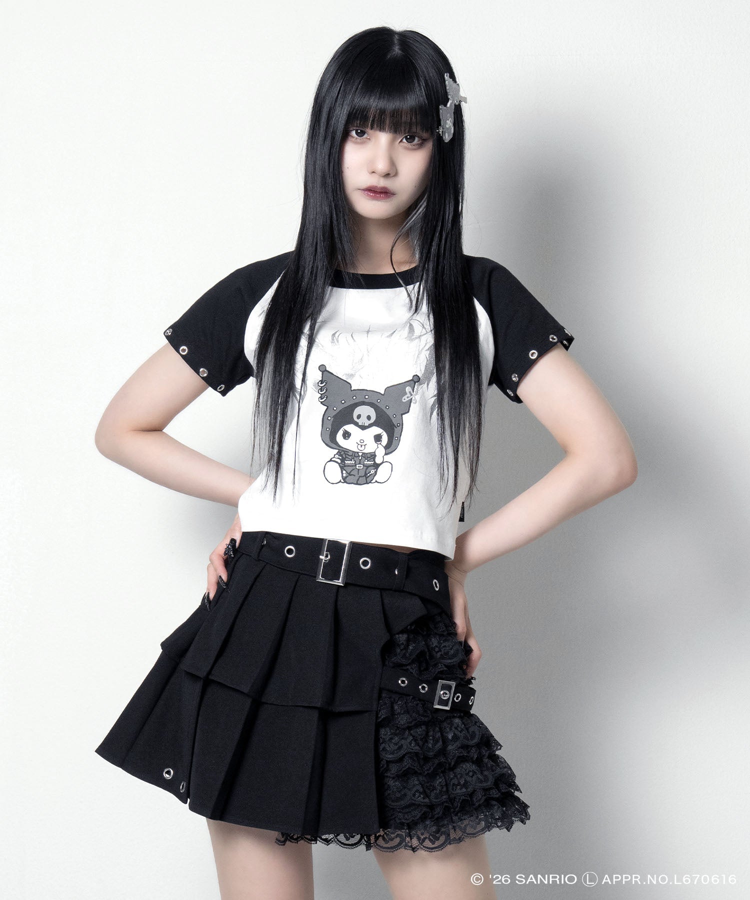 【LAZY SLAY】クロミ×LAZYSLAYクロップドTシャツ