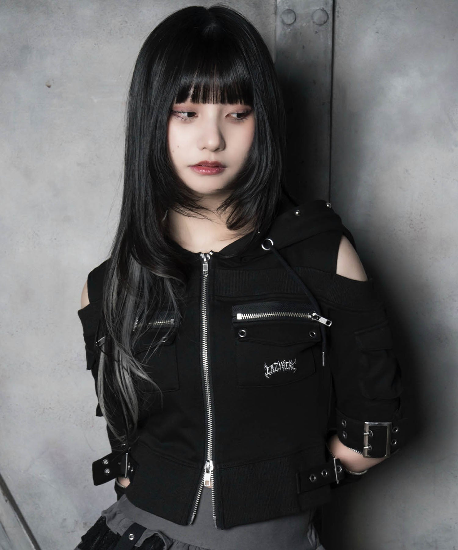 【LAZY SLAY】フード付きカットパーカー