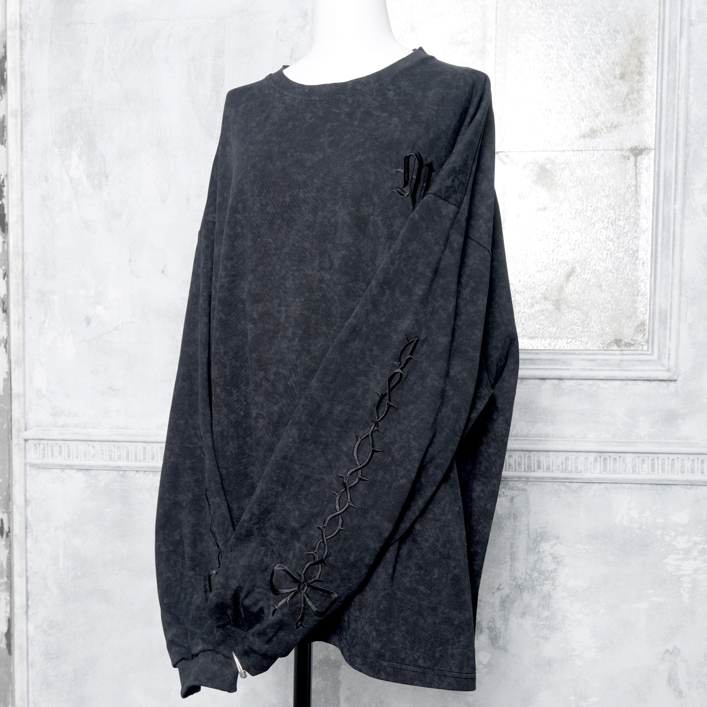 《mine》Sweet Suffering刺繍ロングTシャツ
