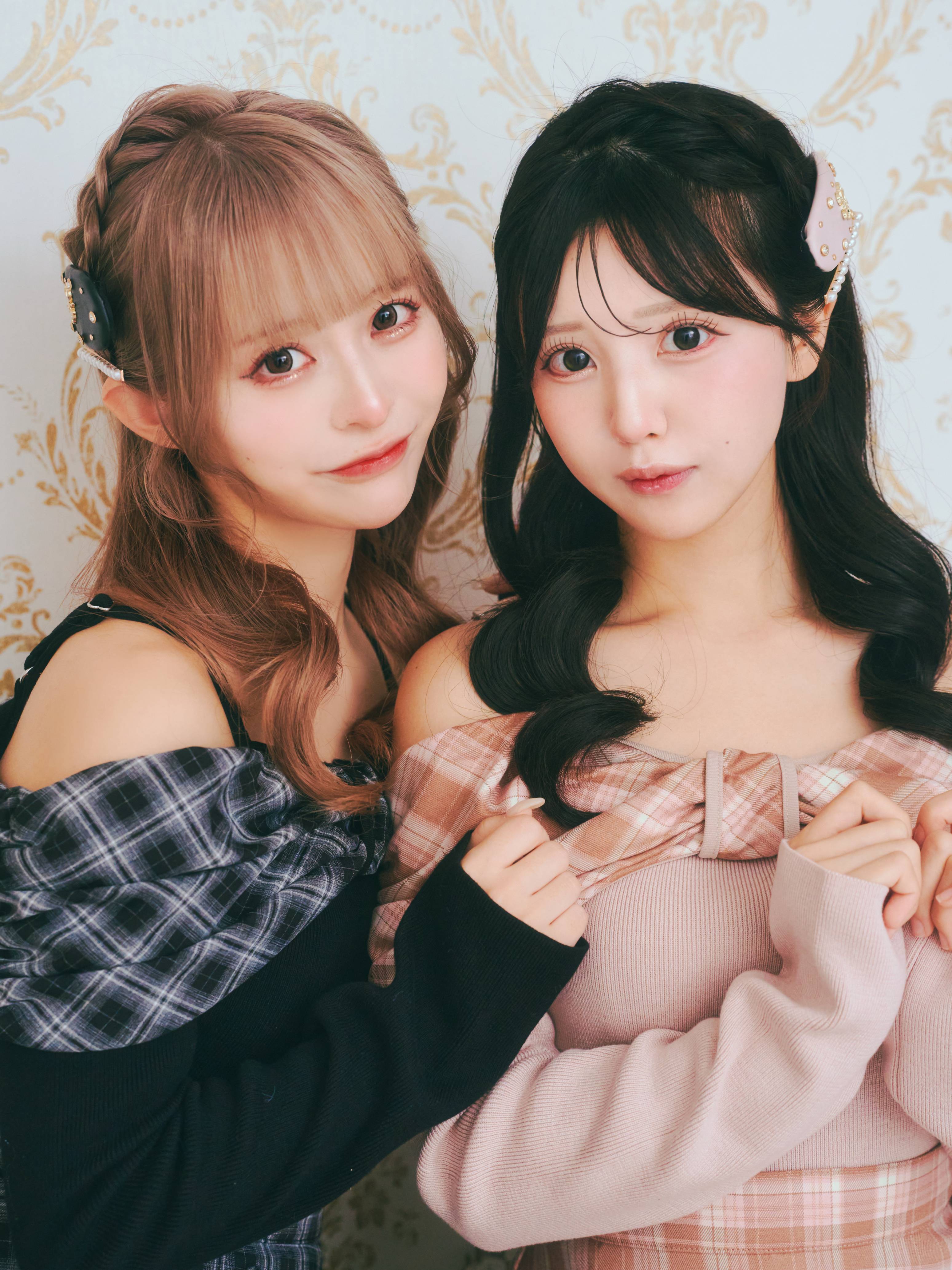 《LAFARY》オフショルチェックニットトップス