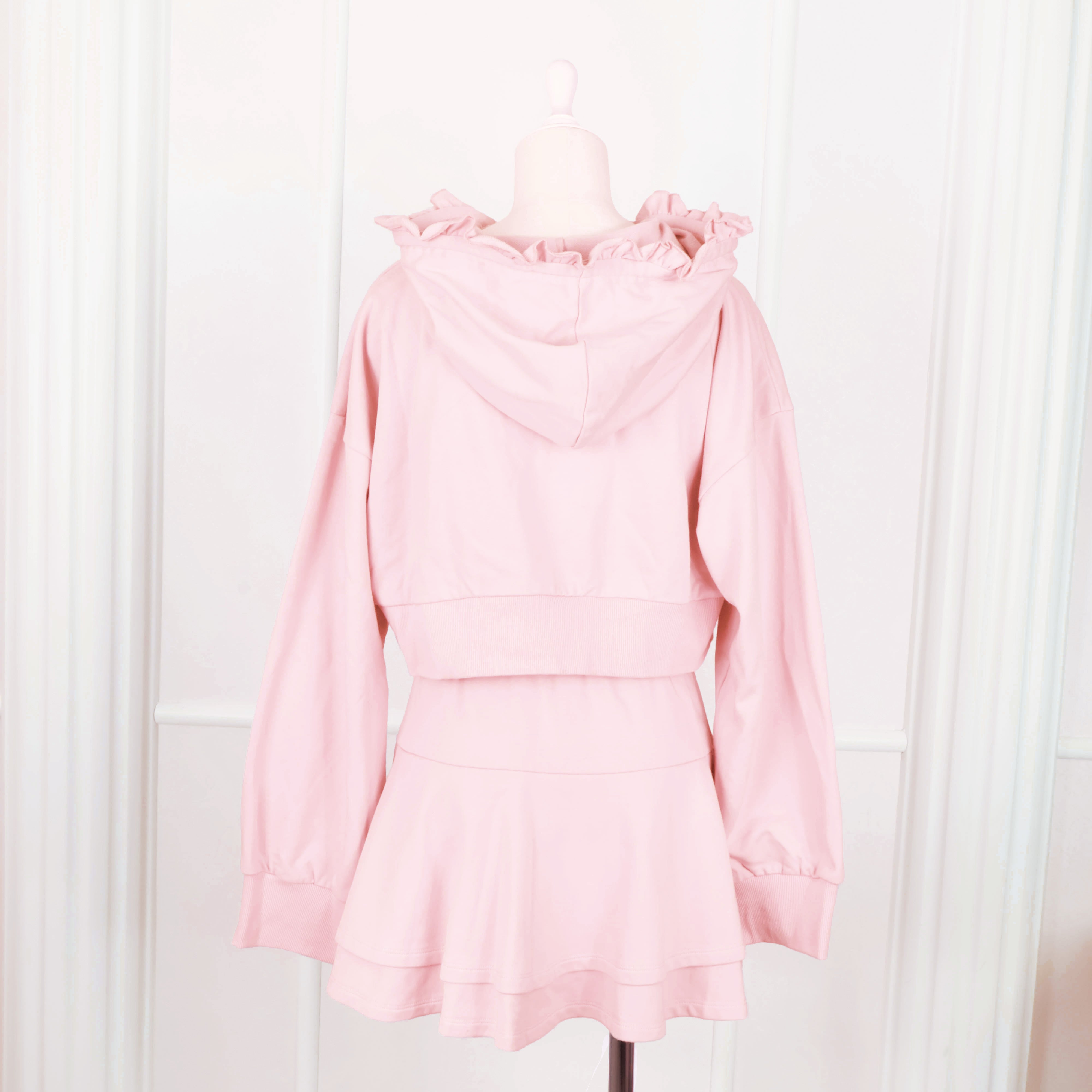 Lafary スウェットビスチェセットアップ ロゴスタッズスウェットパーカー LAFARY closet》ロゴスタッズスウェットパーカー- LAFARY ONLINE