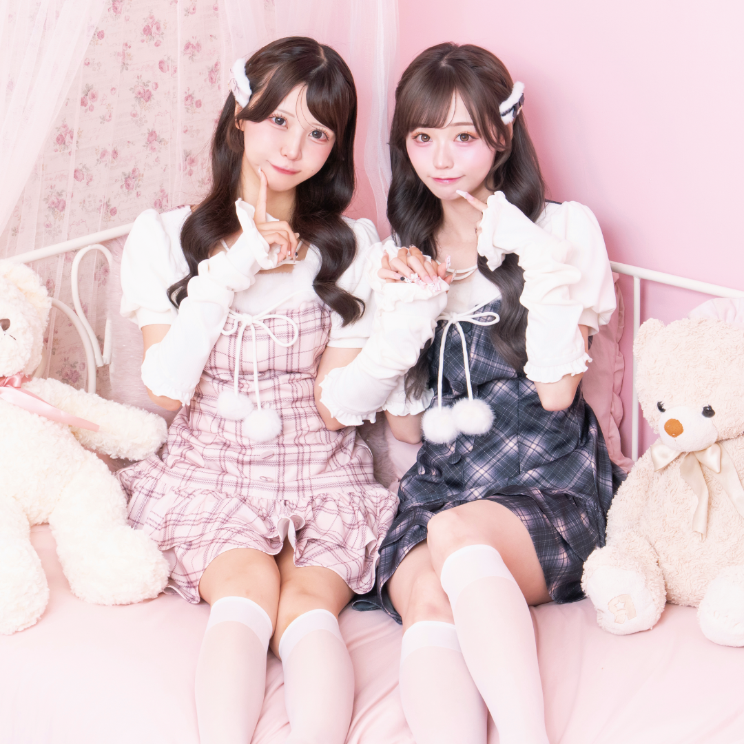《LAFARY closet》ポンポンティアードワンピース