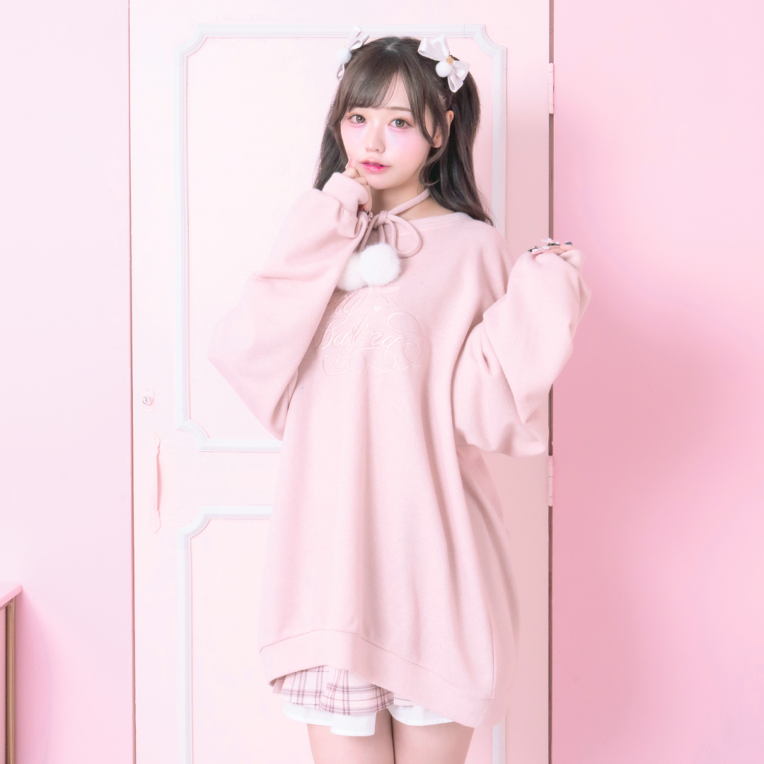 《LAFARY closet》ポンポンロゴプルオーバー