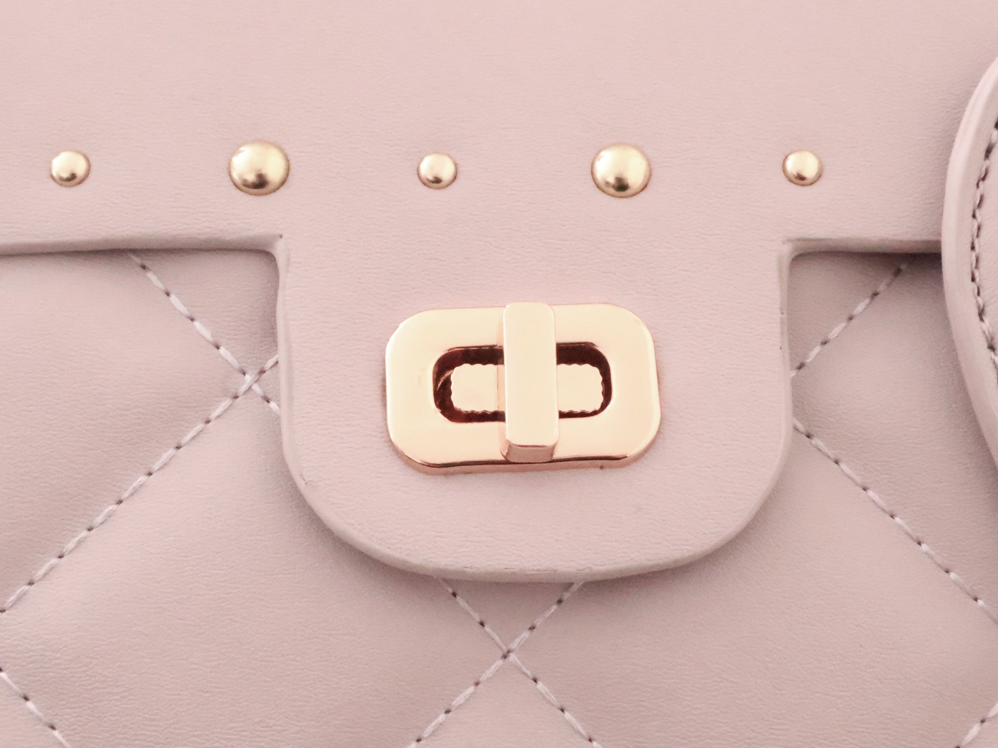 《LAFARY》スタッズキルティングバッグ