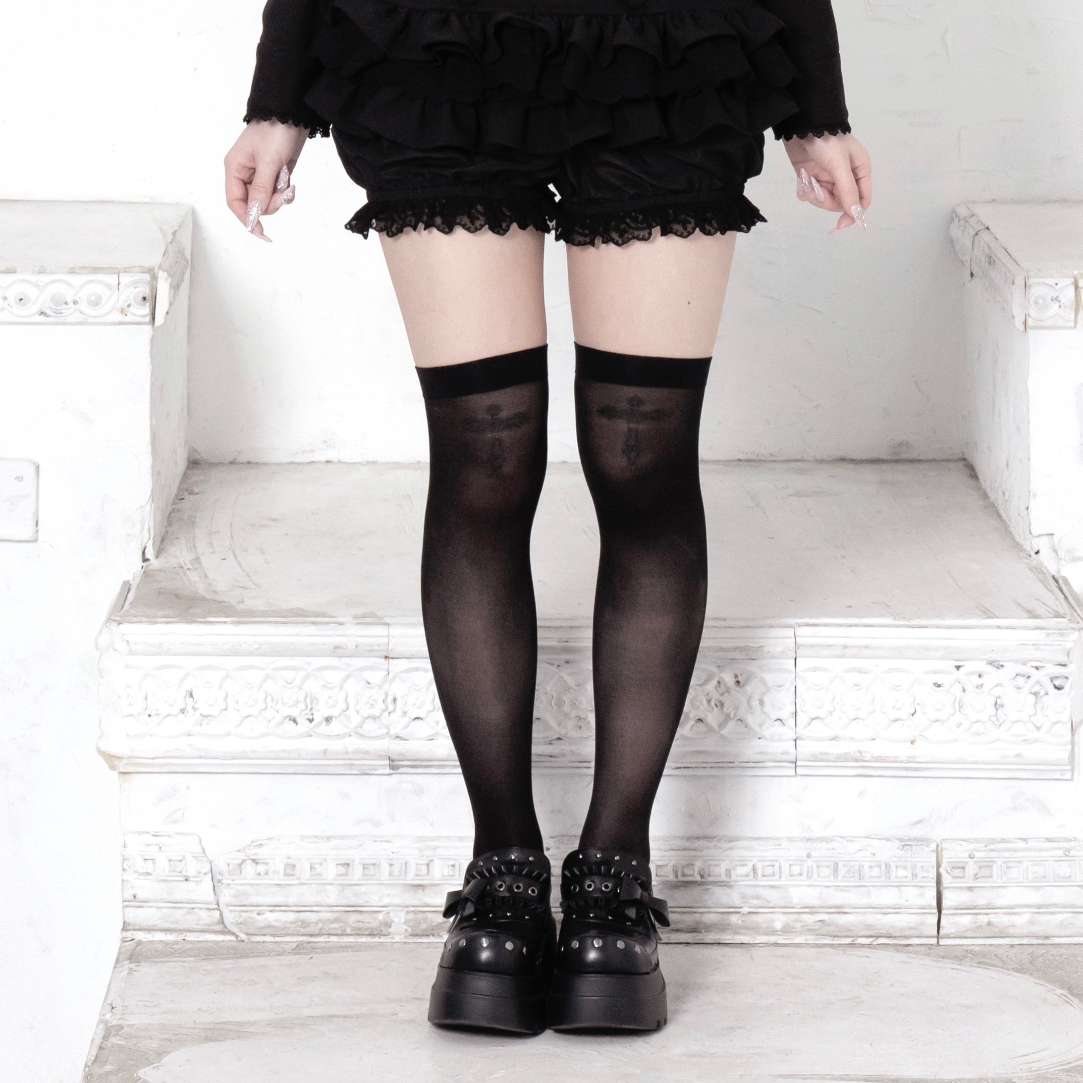 mine》クロスソックス[オーバーニー]- LAFARY ONLINE