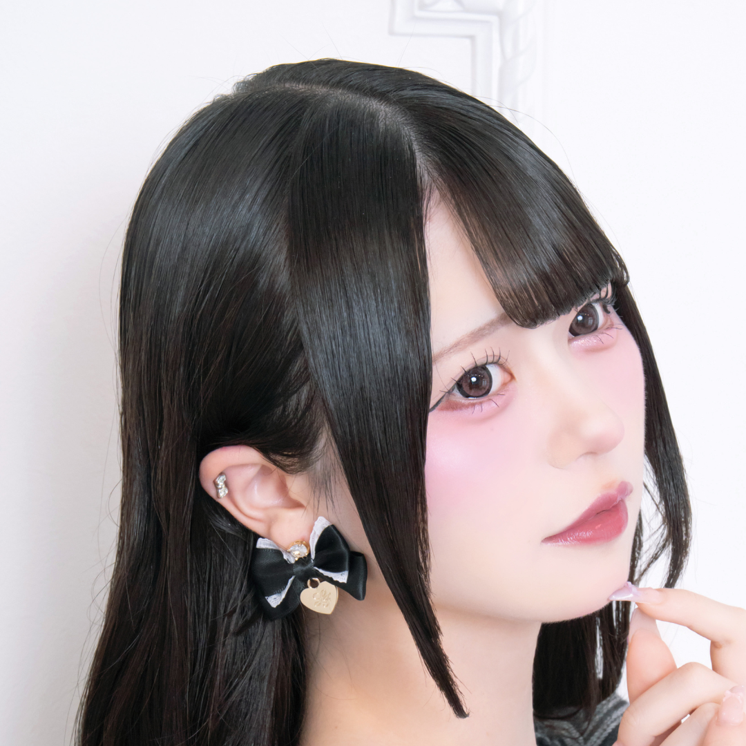 《LAFARY closet》ロゴハートリボンピアス