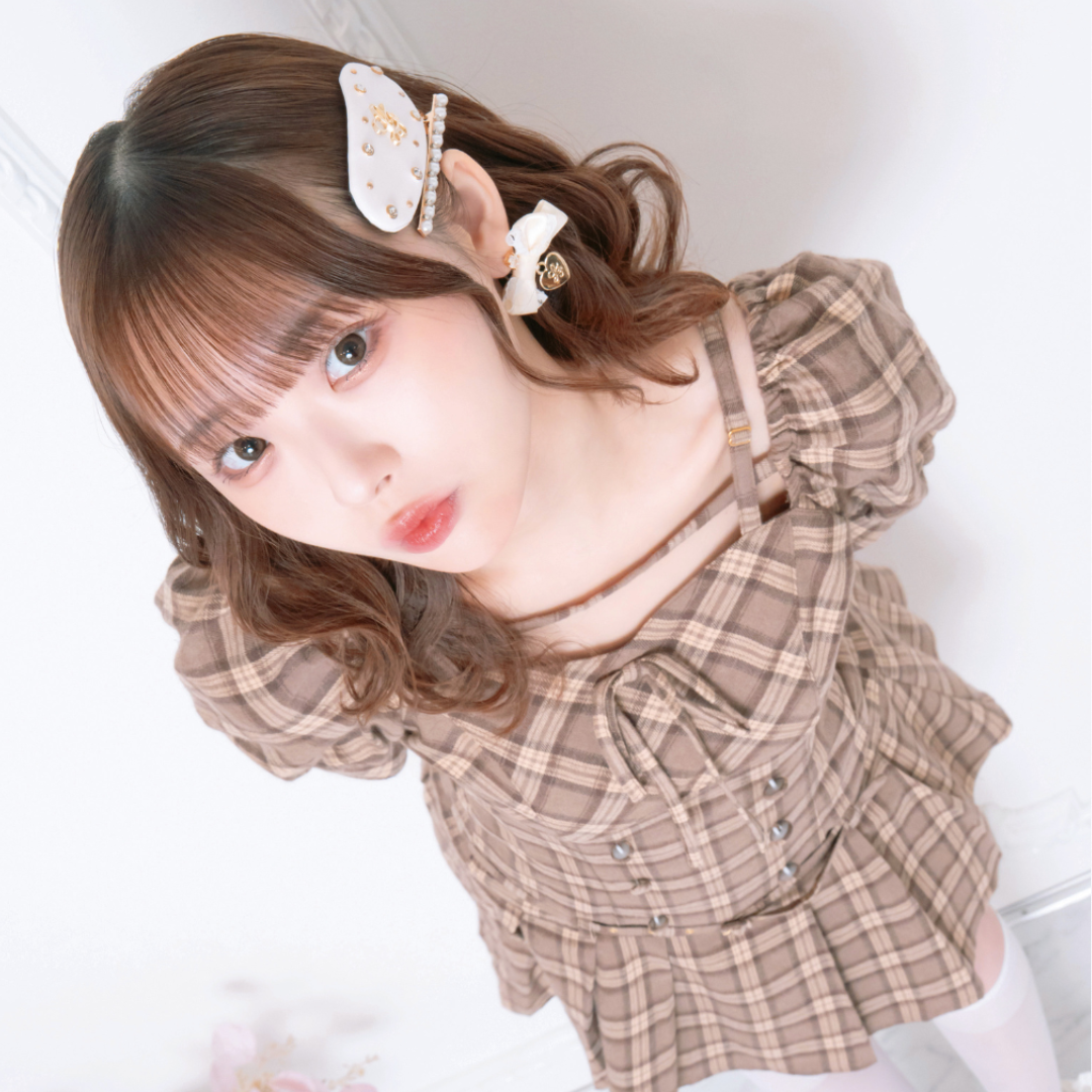 《LAFARY》合皮ロゴヘアピン