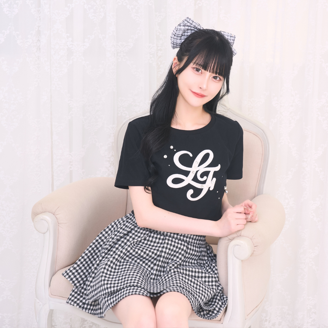 《LAFARY closet》合皮ロゴチビT