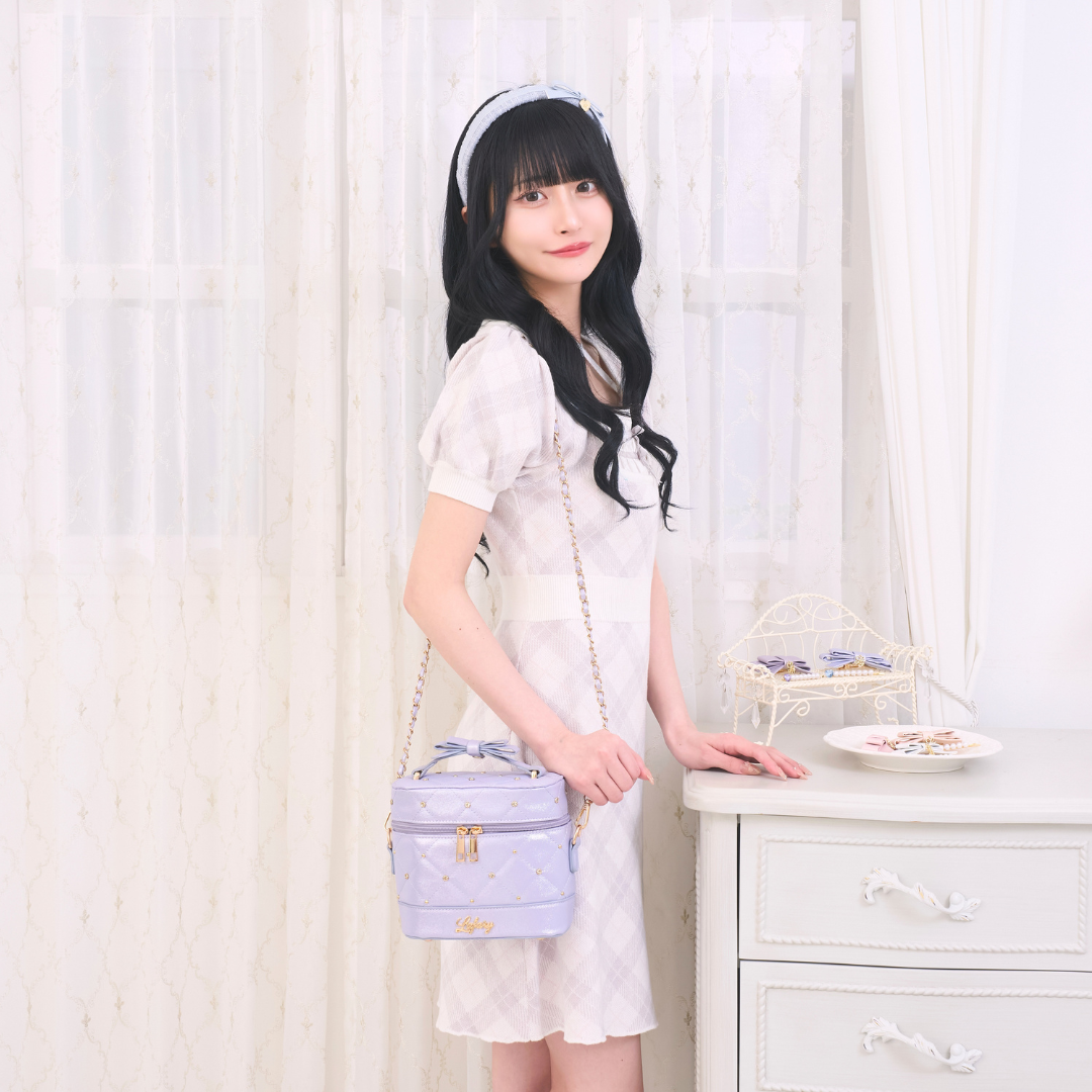 《LAFARY closet》ビジューキルティングバニティバッグ