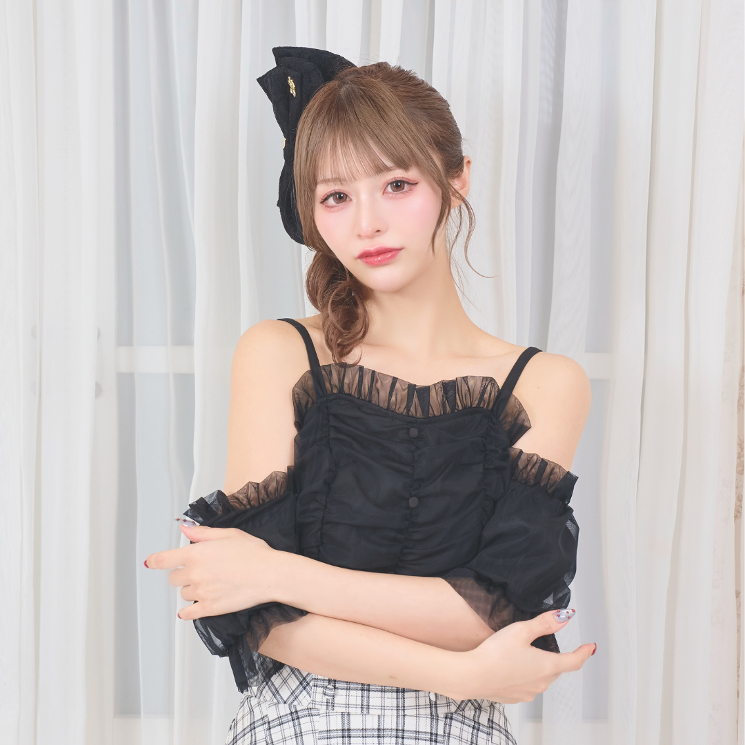 《LAFARY closet》オフショルチュールトップス
