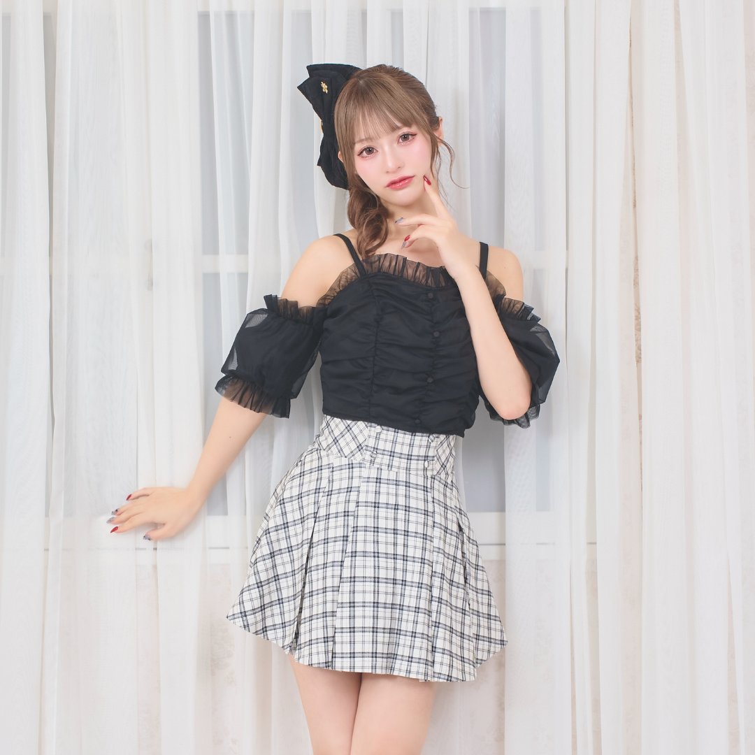 《LAFARY closet》オフショルチュールトップス