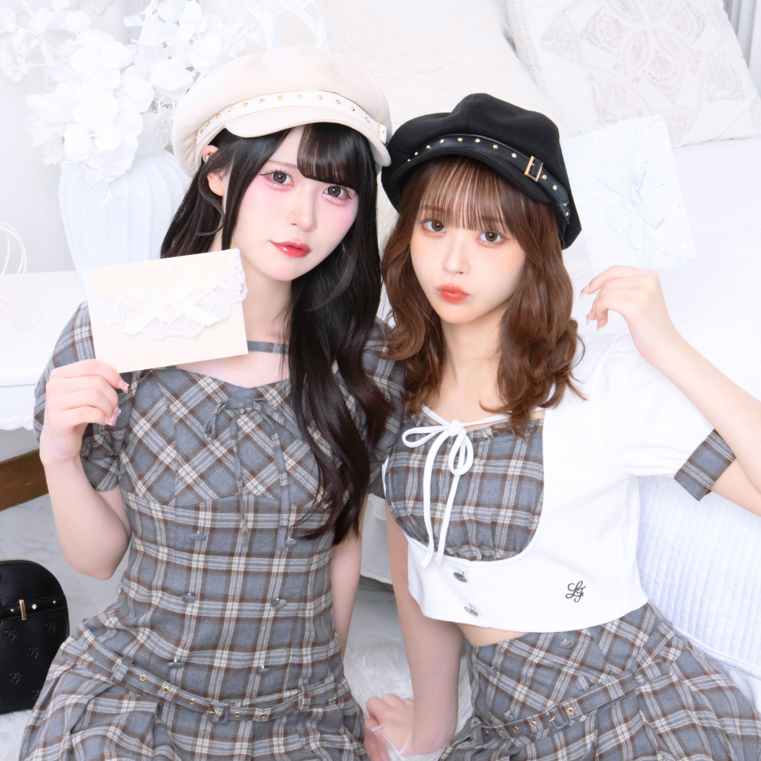 《LAFARY closet》ビジュースタッズキャスケット