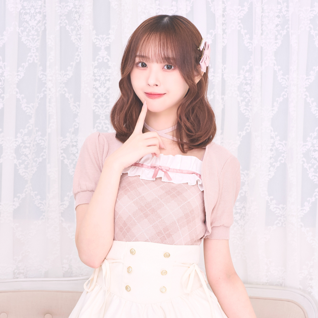 ピンクベージュ:161cm