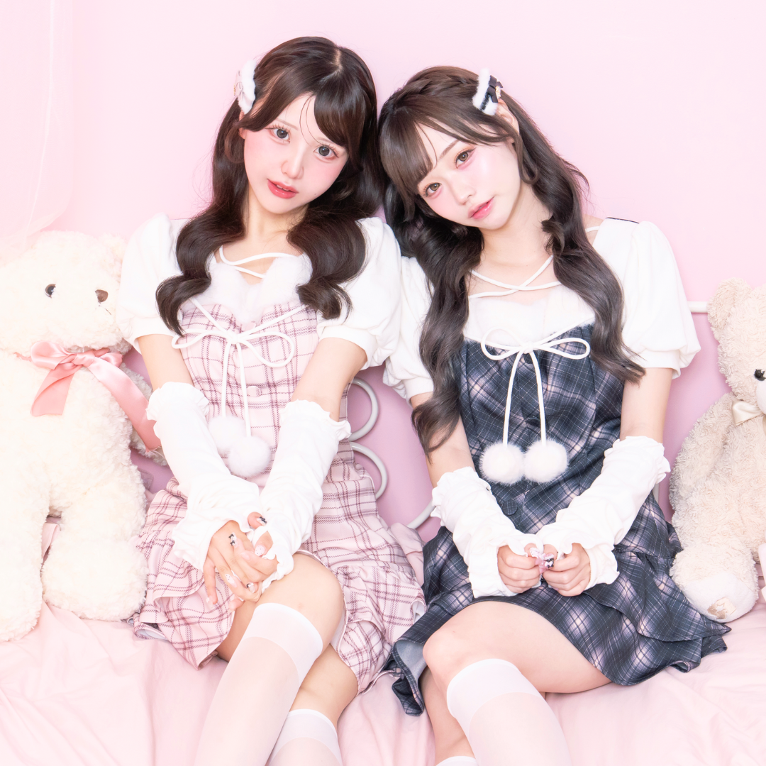 《LAFARY closet》ポンポンティアードワンピース