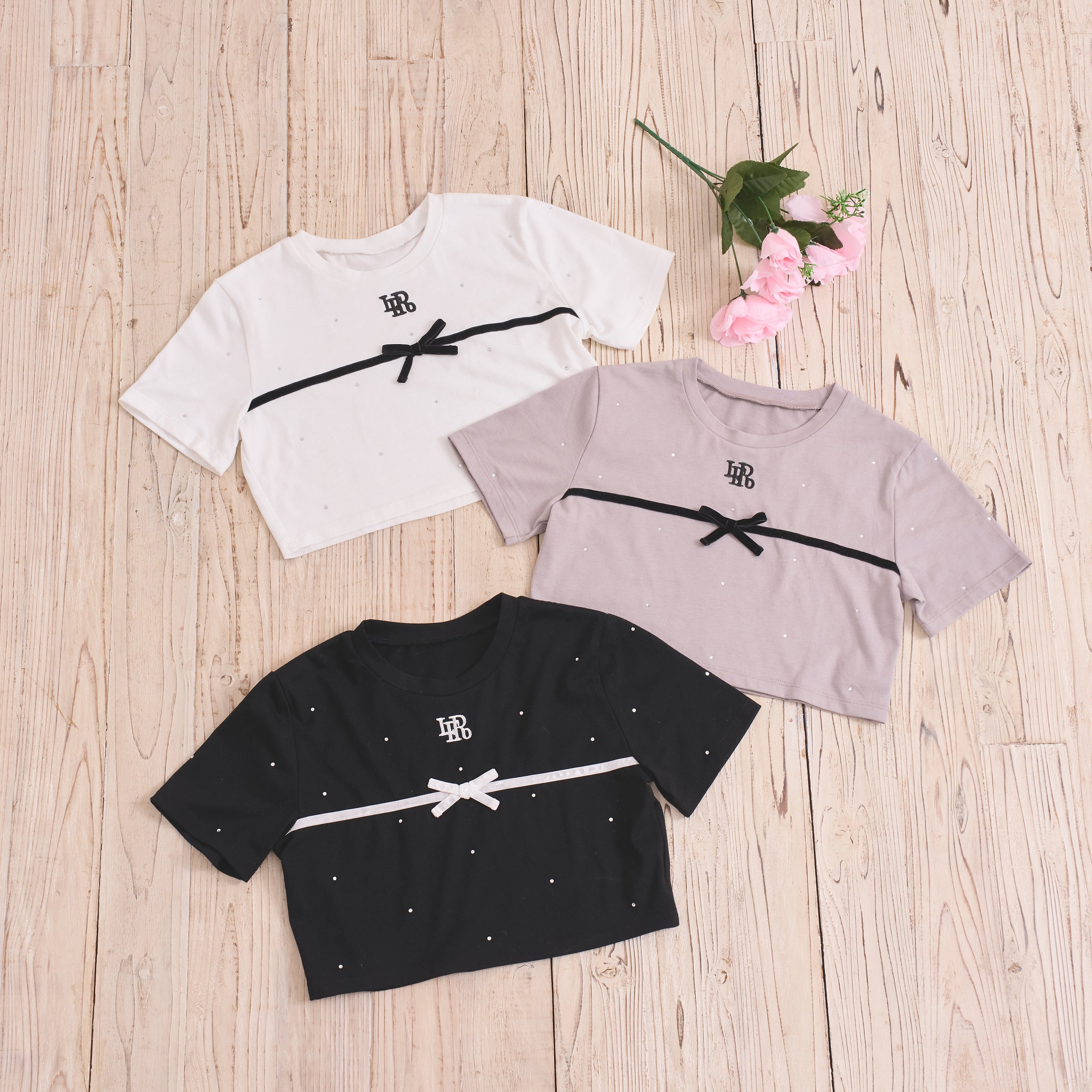 《LAFARY closet》ロゴ刺繍チビTシャツ