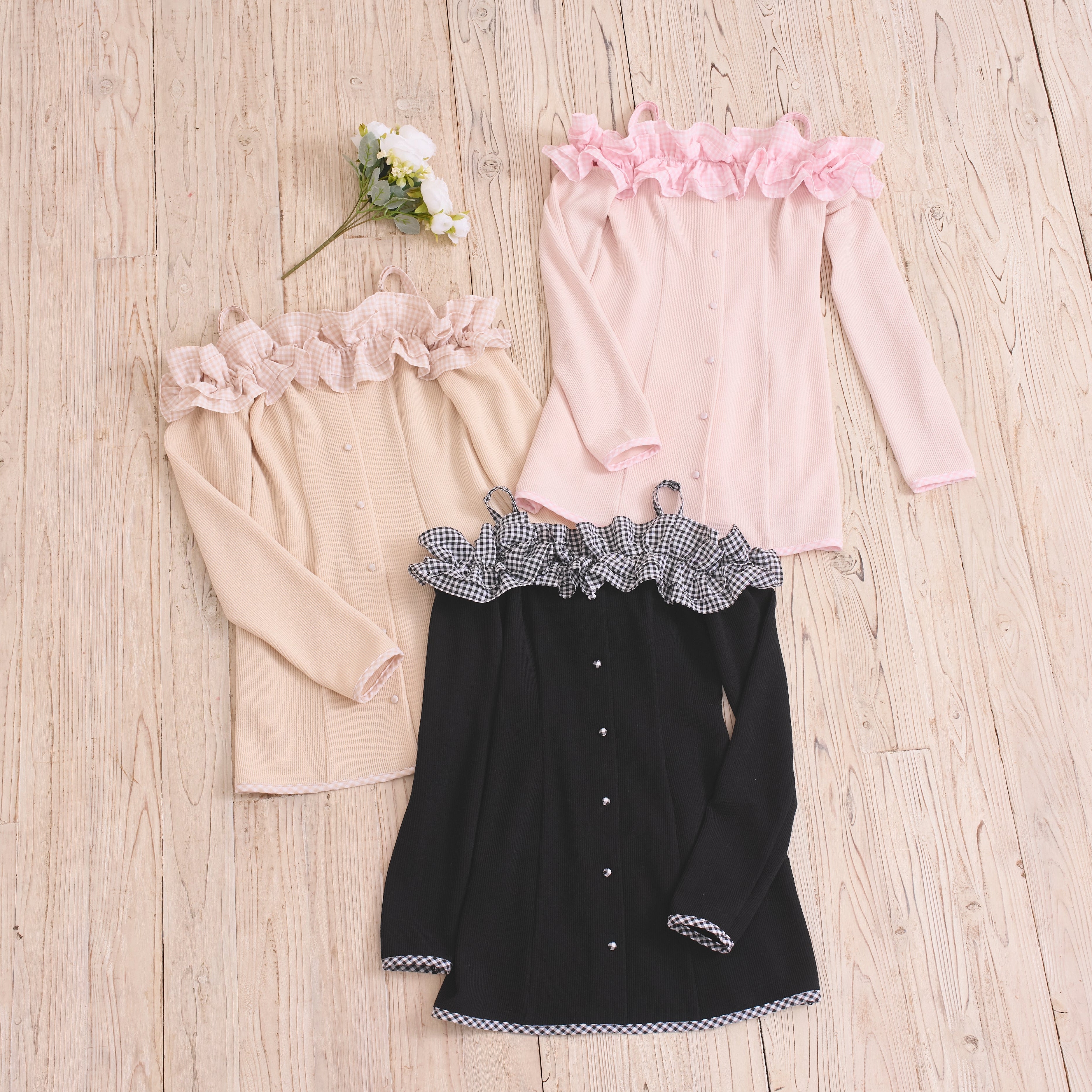 《LAFARY closet》ギンガムオフショルカットワンピース