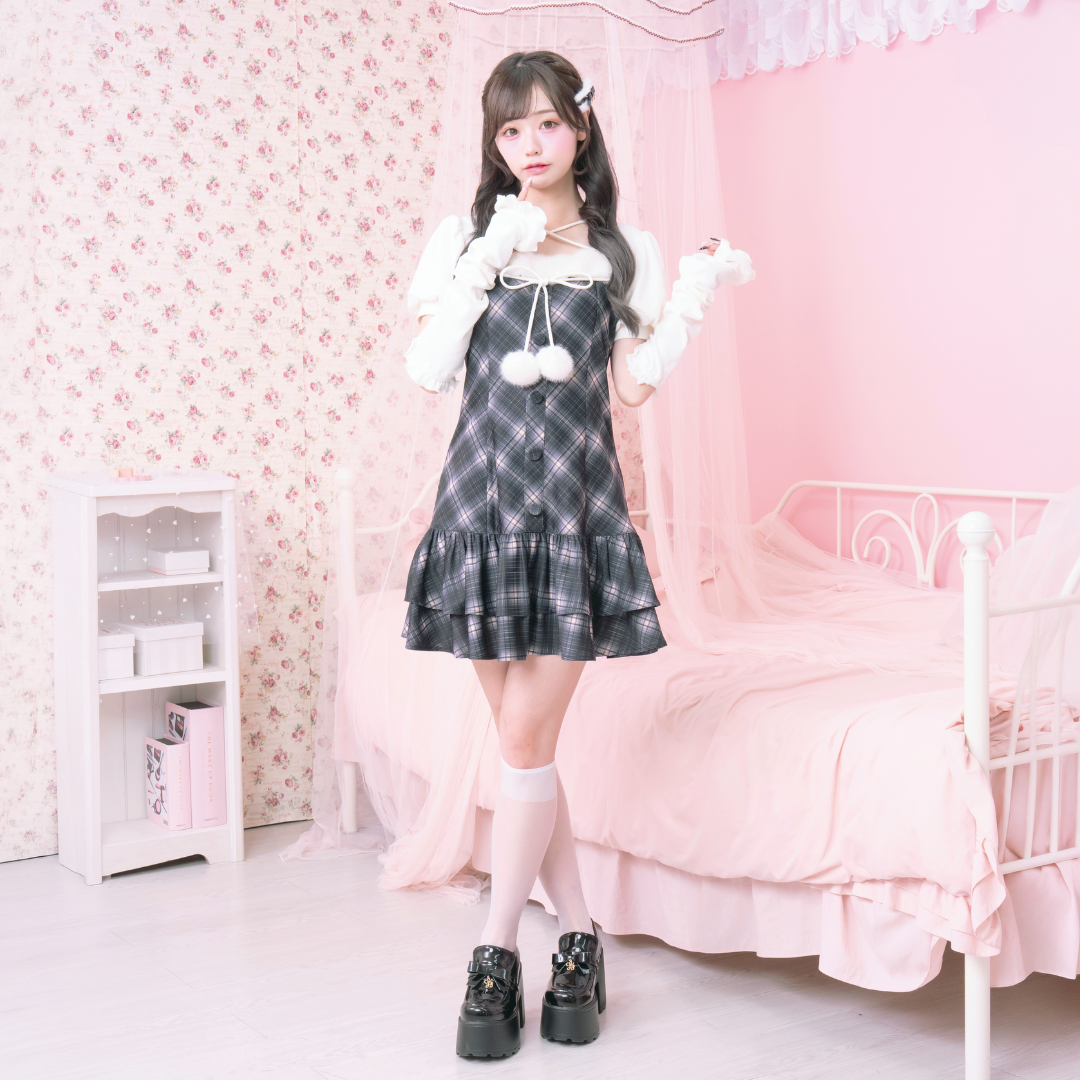 《LAFARY closet》ポンポンティアードワンピース
