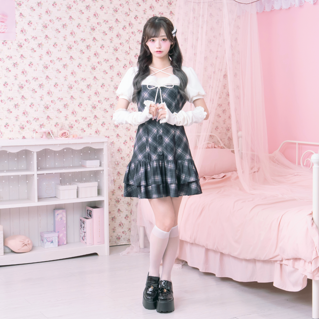 《LAFARY closet》ポンポンティアードワンピース