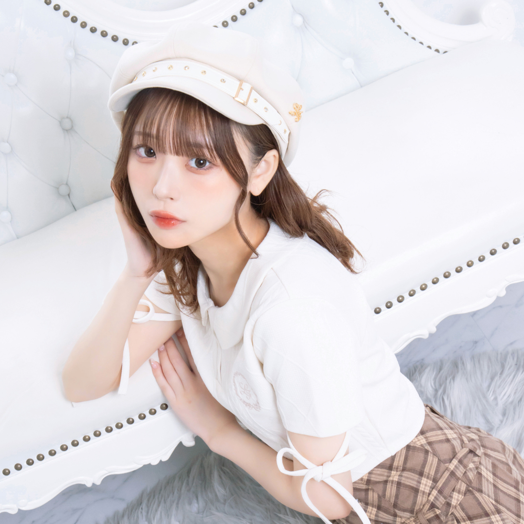 《LAFARY closet》ビジュースタッズキャスケット