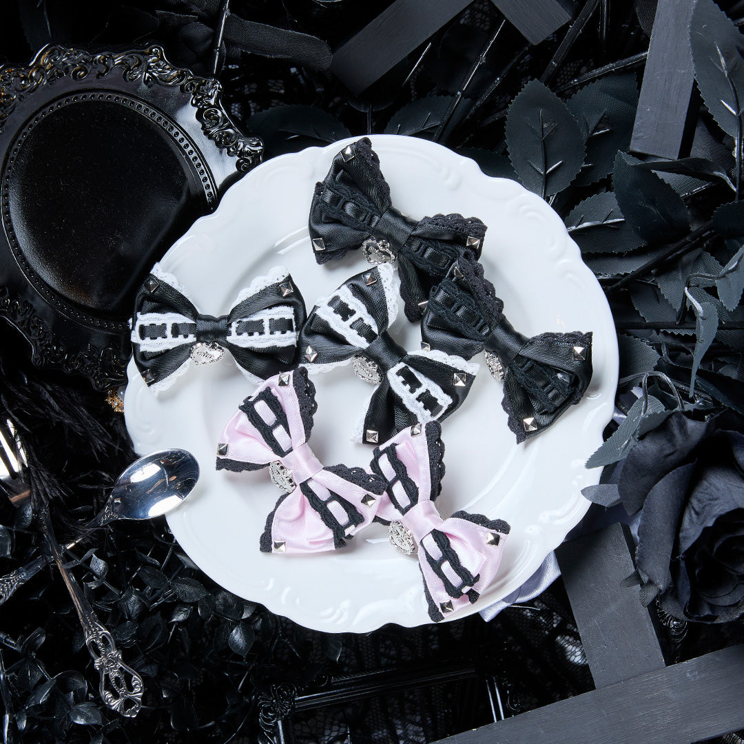 《mine》スタッズクロスハシゴレースリボン
