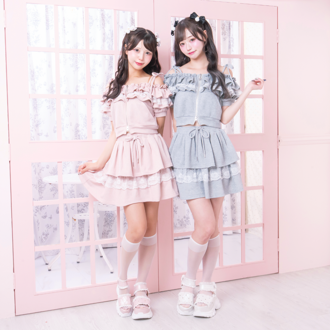《LAFARY closet》オフショルスウェットセットアップ
