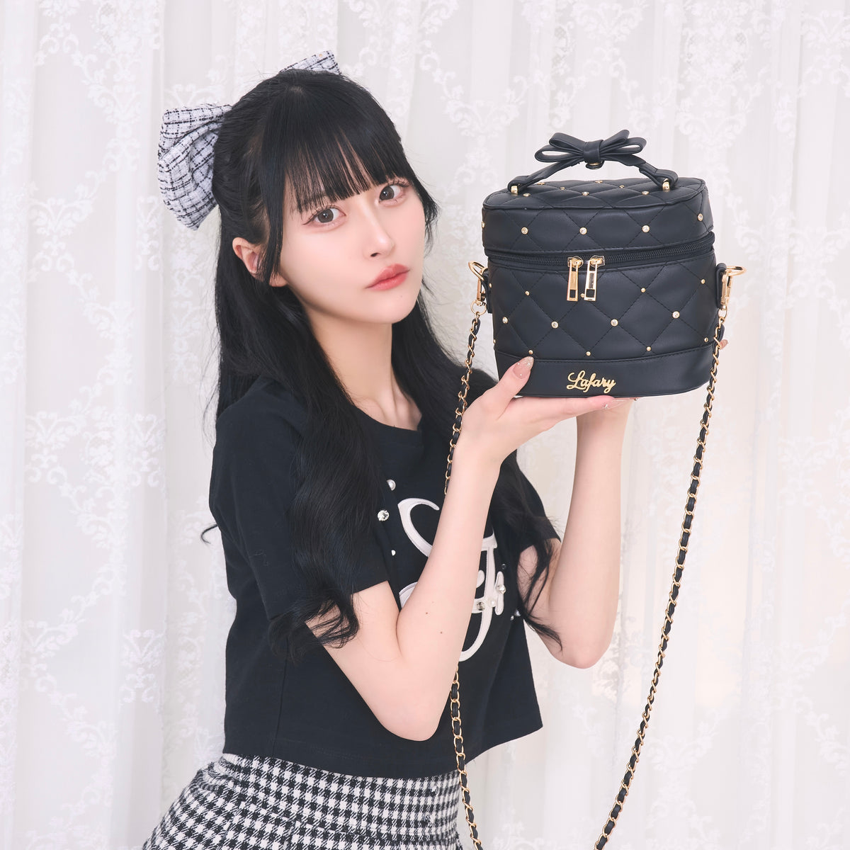 《LAFARY closet》ビジューキルティングバニティバッグ