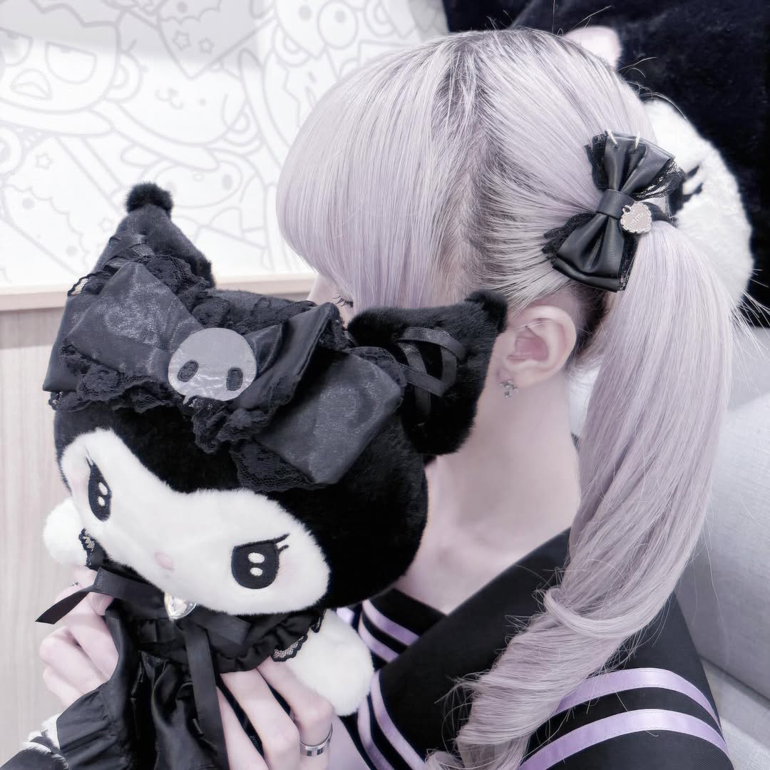 《mine》レザーフリルリボン