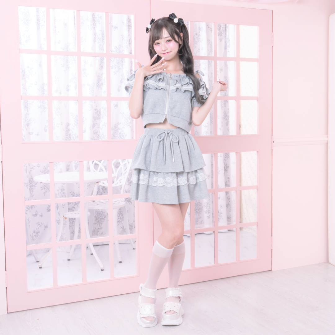 《LAFARY closet》オフショルスウェットセットアップ