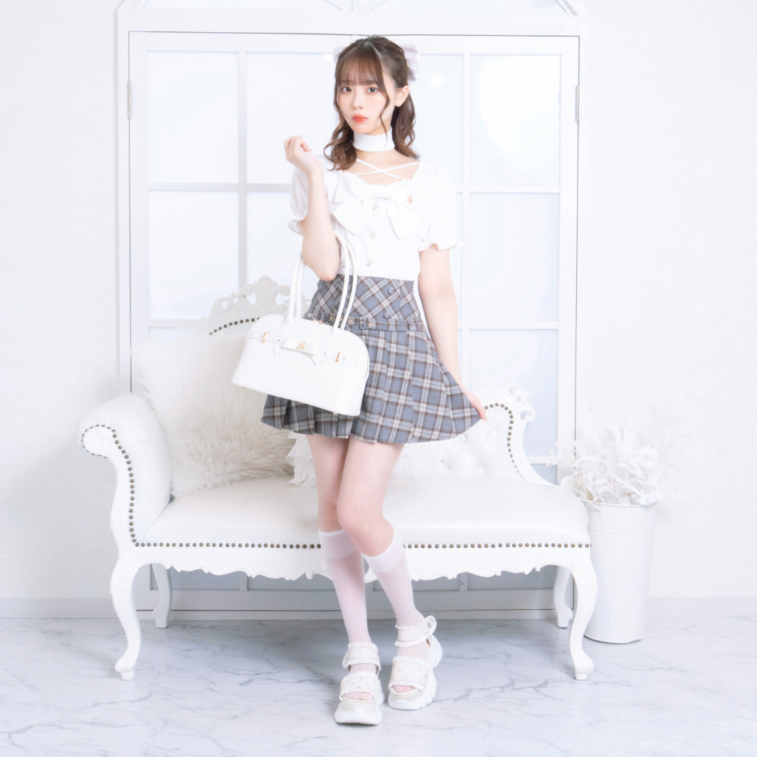《LAFARY closet》ロゴエンボスボストンバッグ