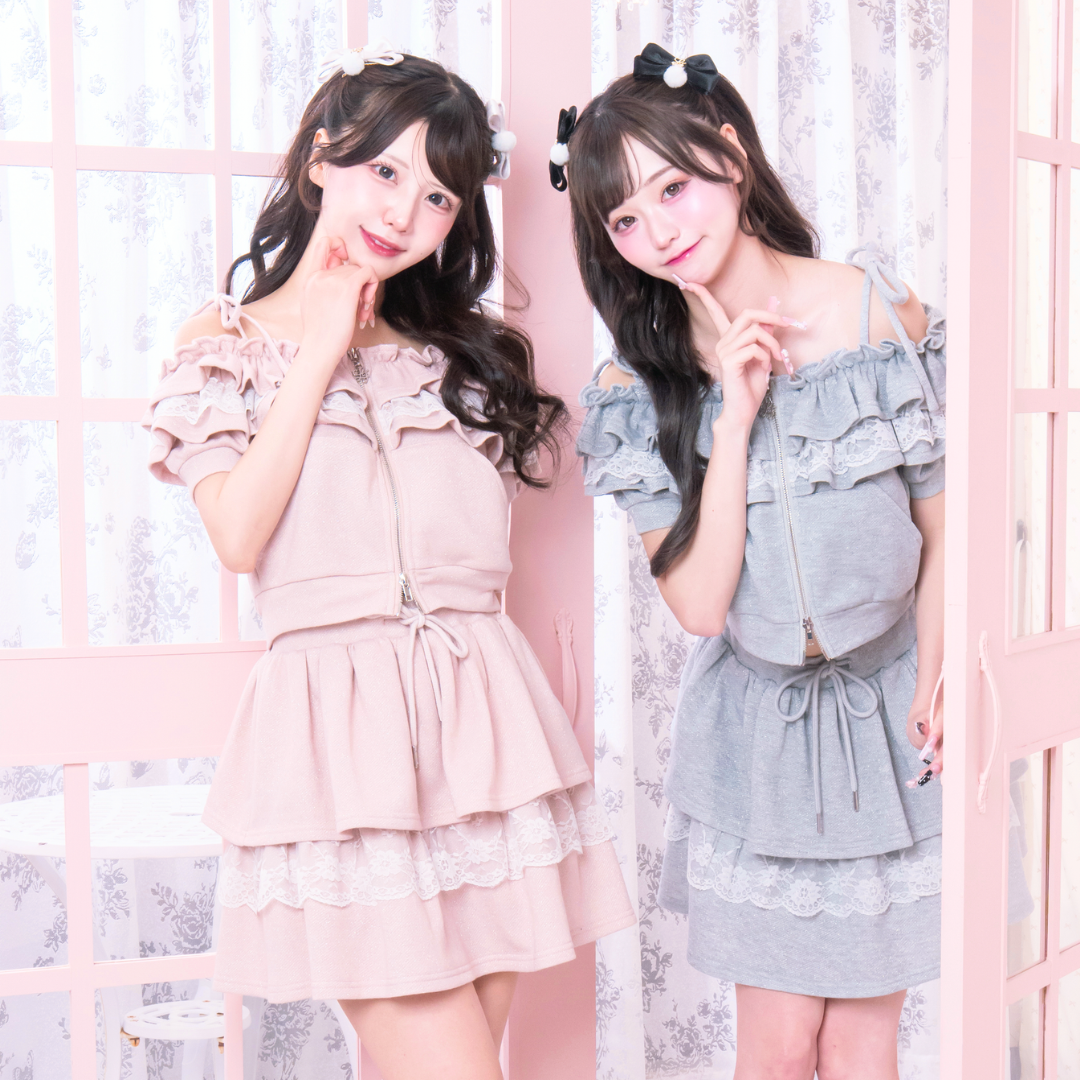 《LAFARY closet》オフショルスウェットセットアップ